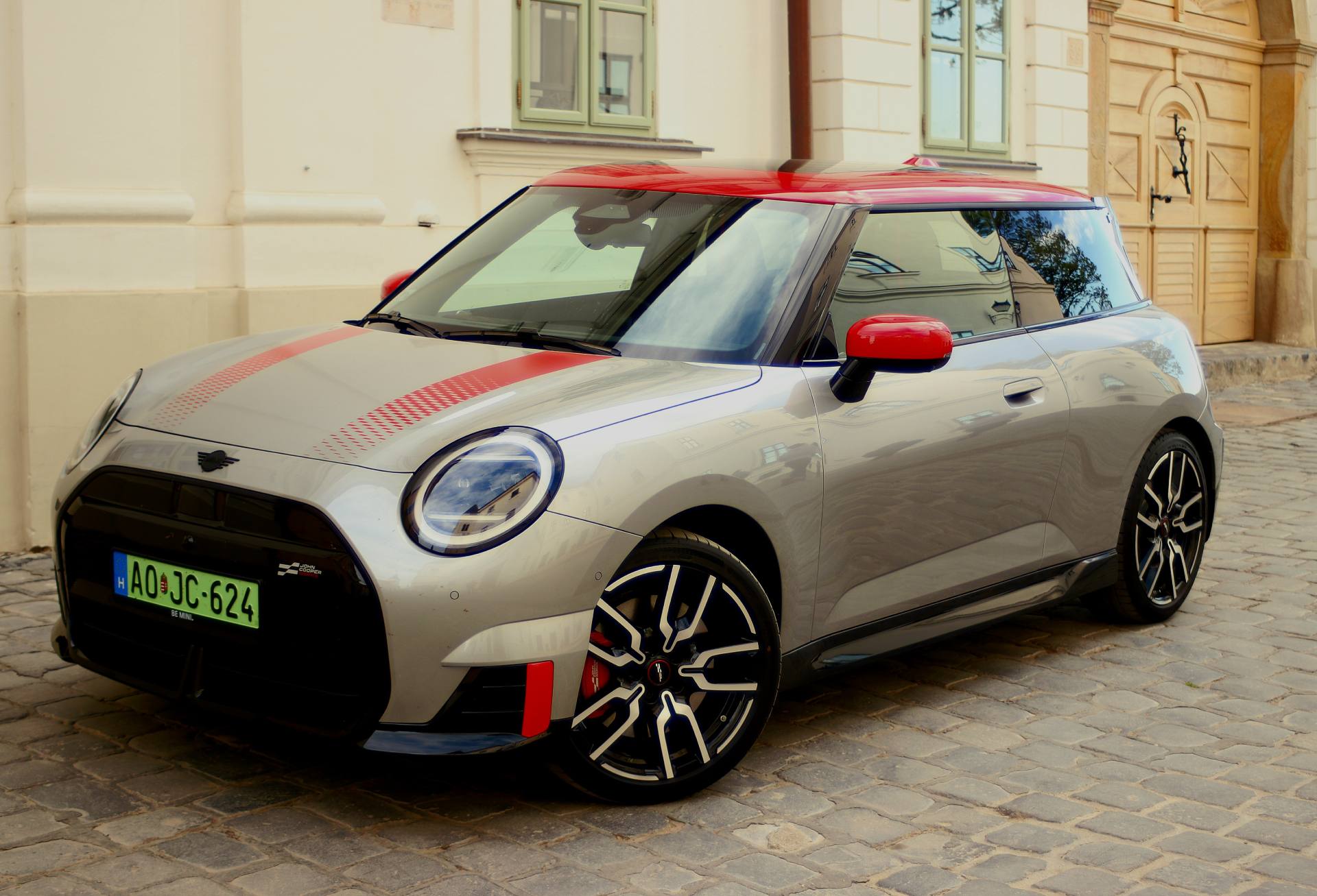 MINI Cooper JCW E 2026 teszt