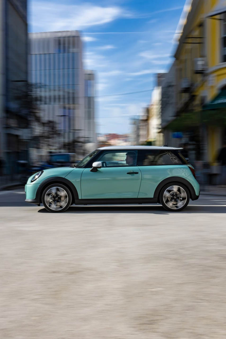 MINI Cooper S Classic Trim 2024 04