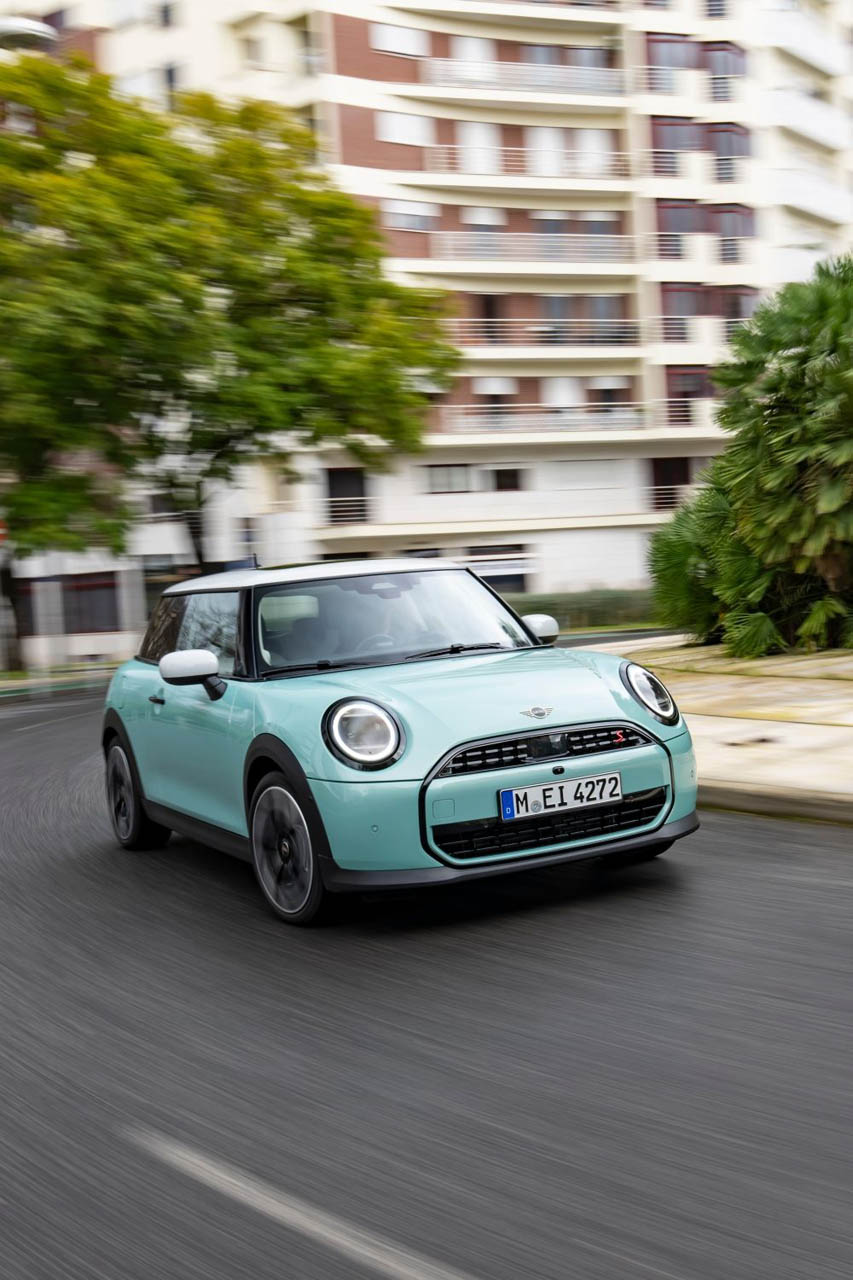 MINI Cooper S Classic Trim 2024 05
