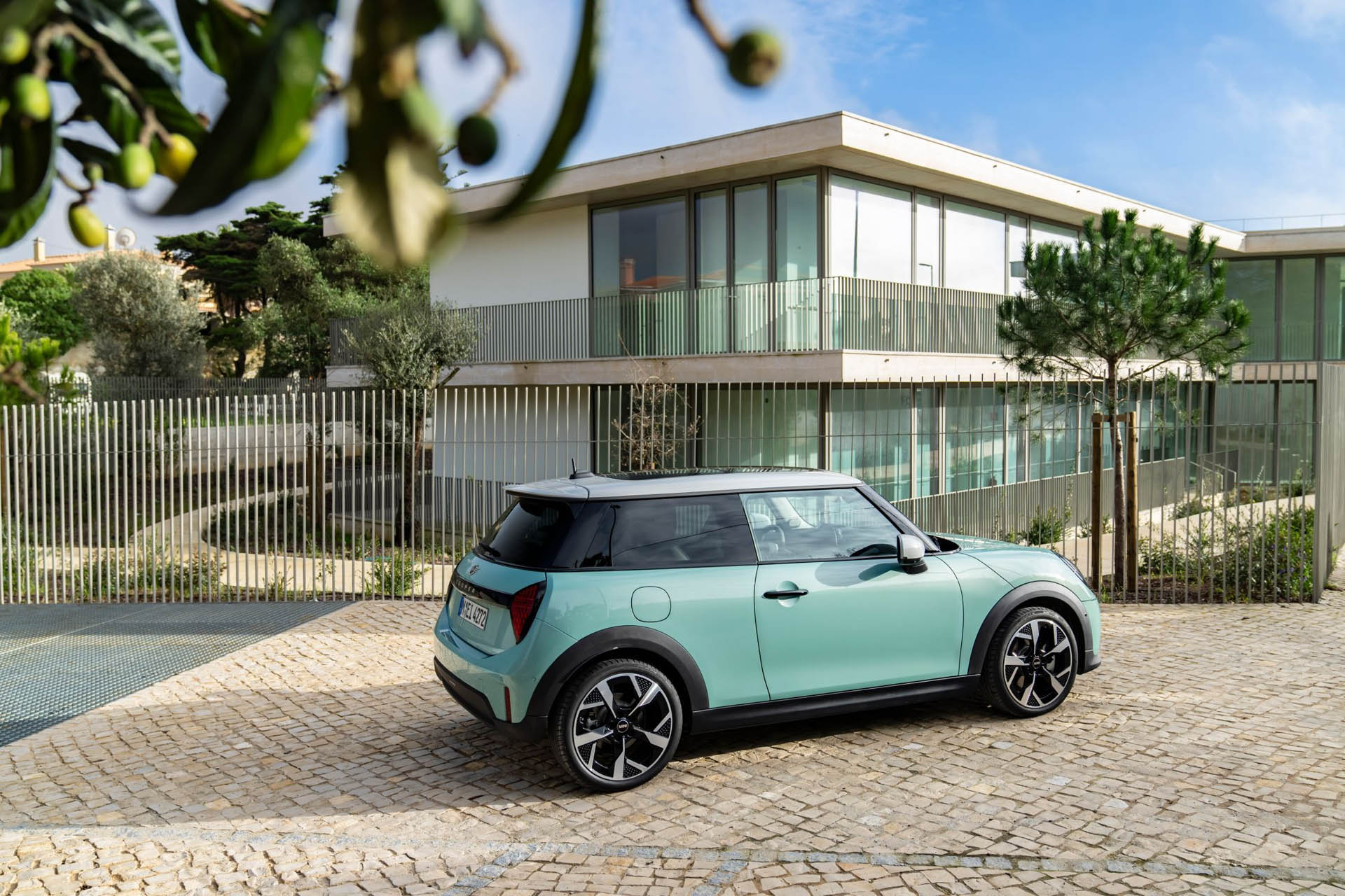 MINI Cooper S Classic Trim 2024 18