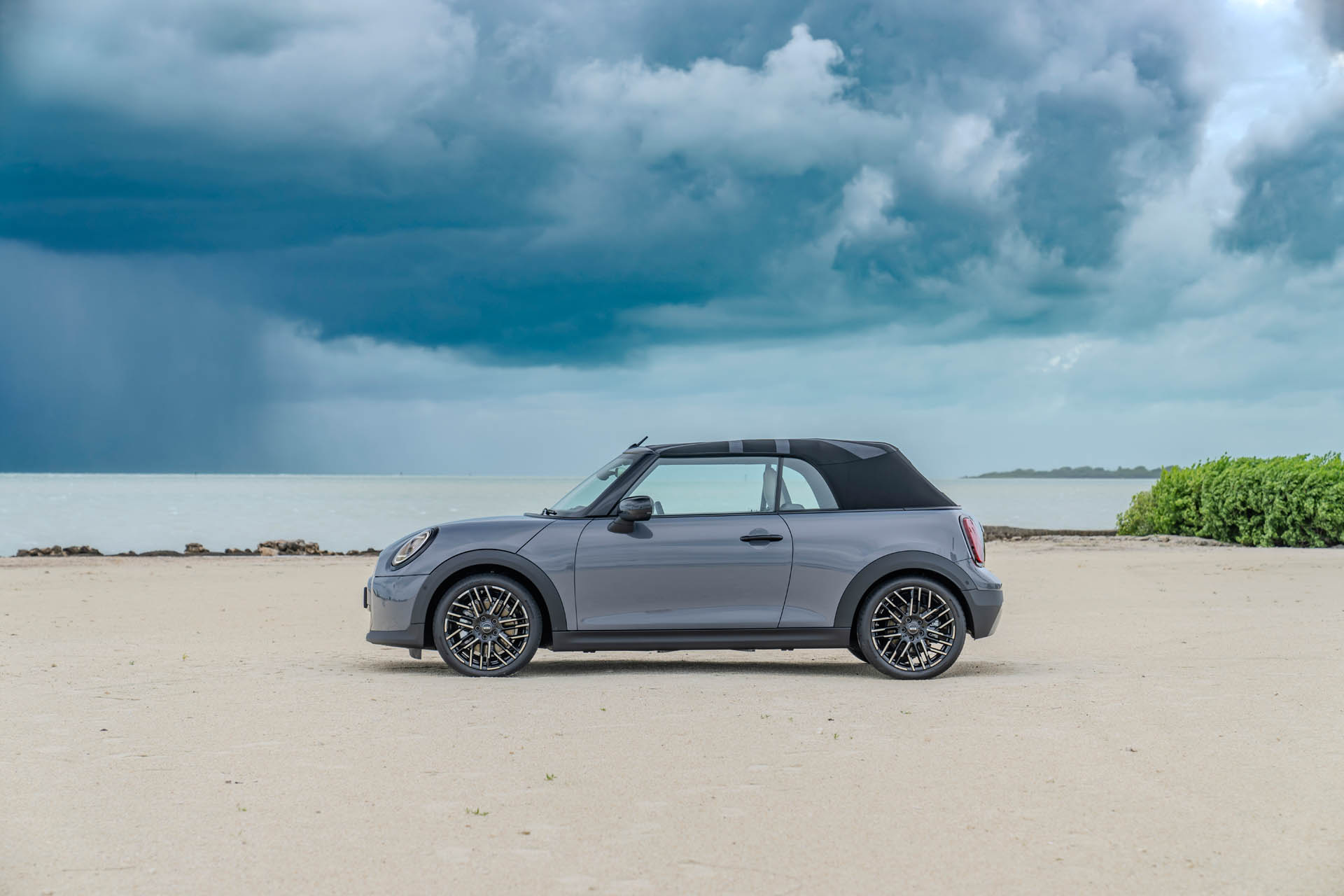 MINI Cooper S Convertible 2024 16