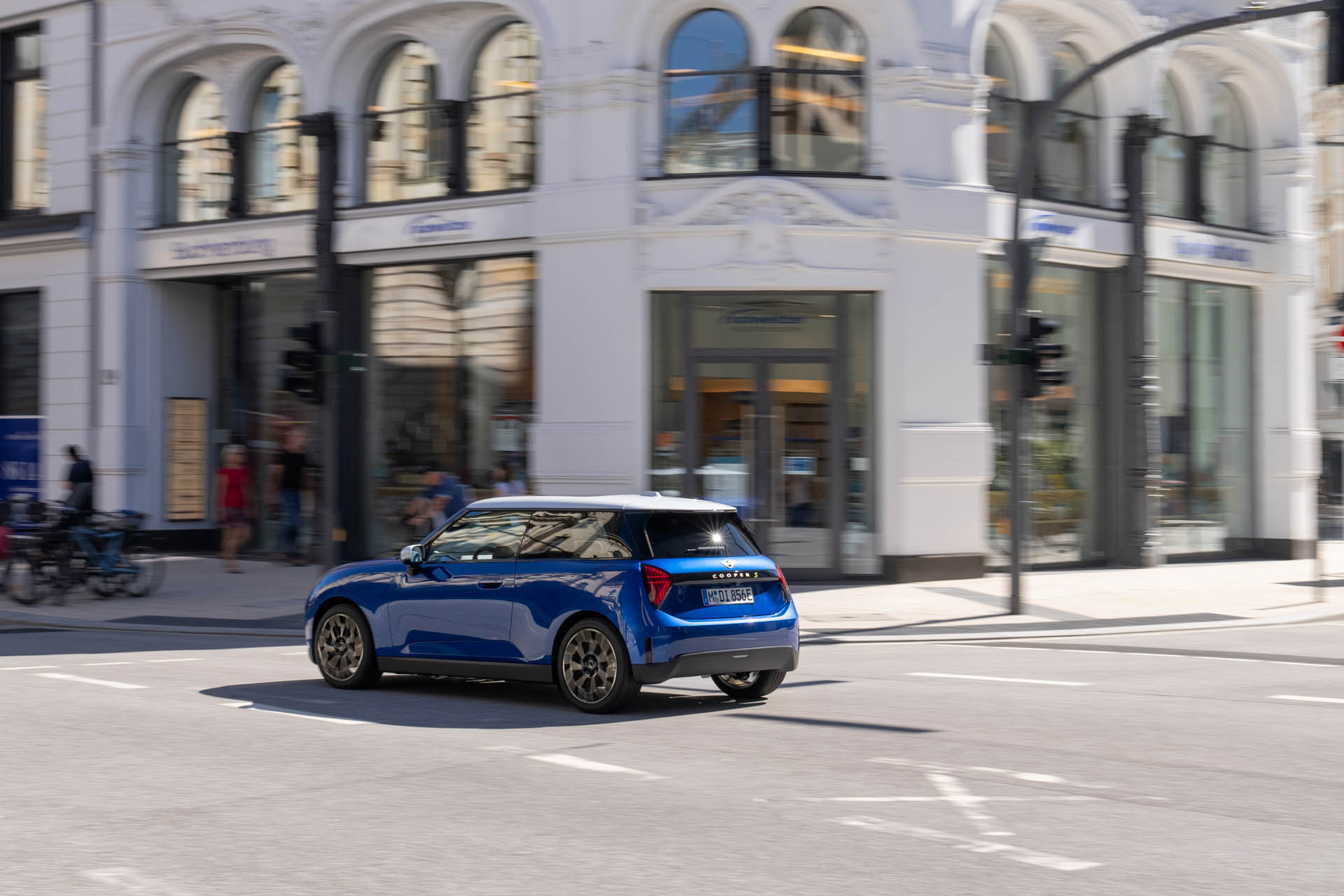 MINI Cooper SE 13