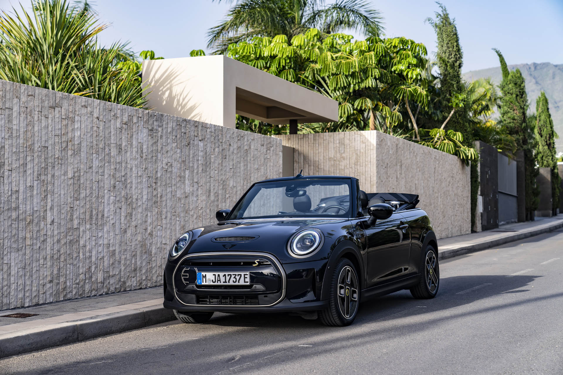 minicooperseconvertible2023sz