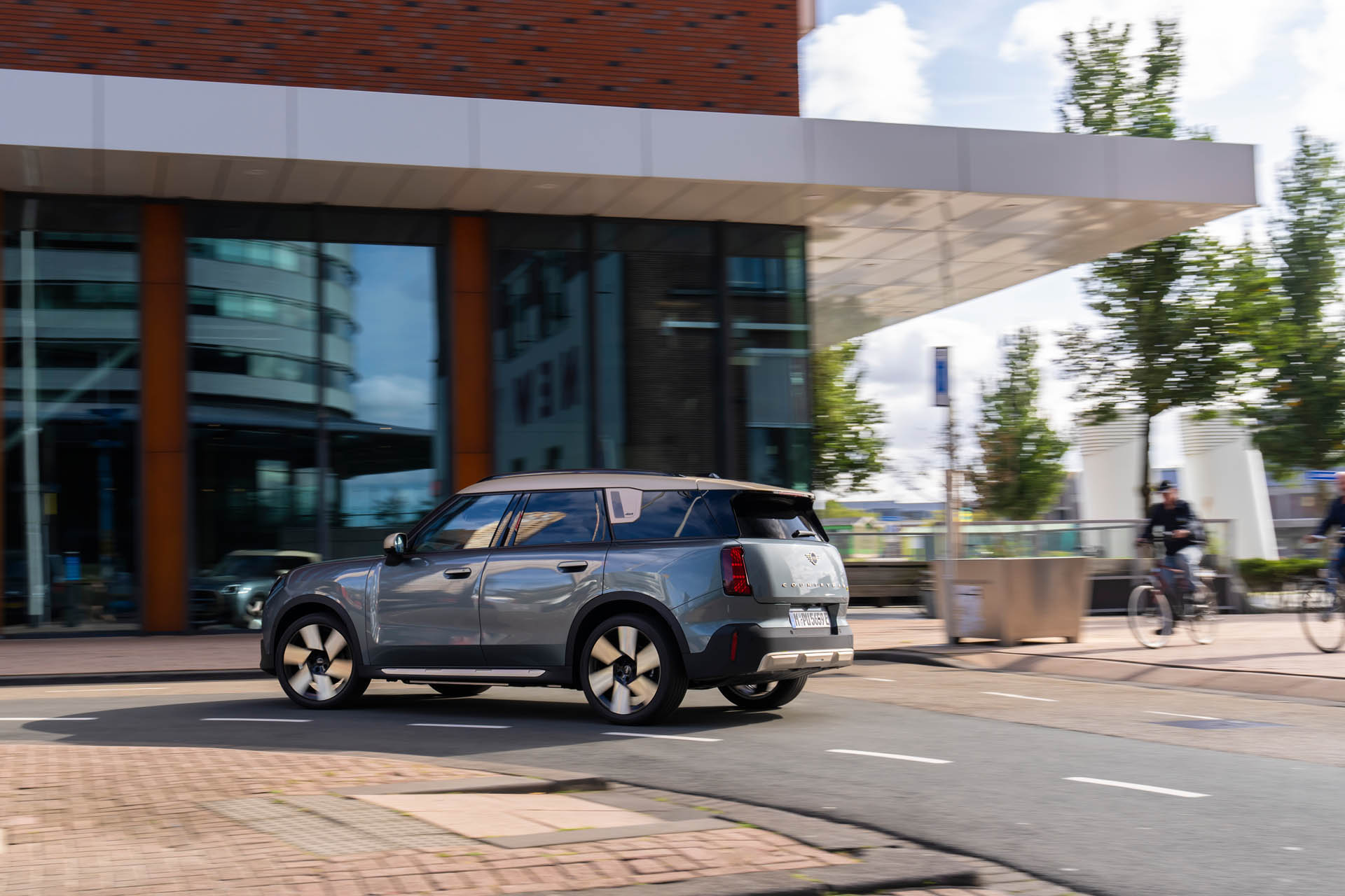 MINI Countryman SE ALL4 2023 14