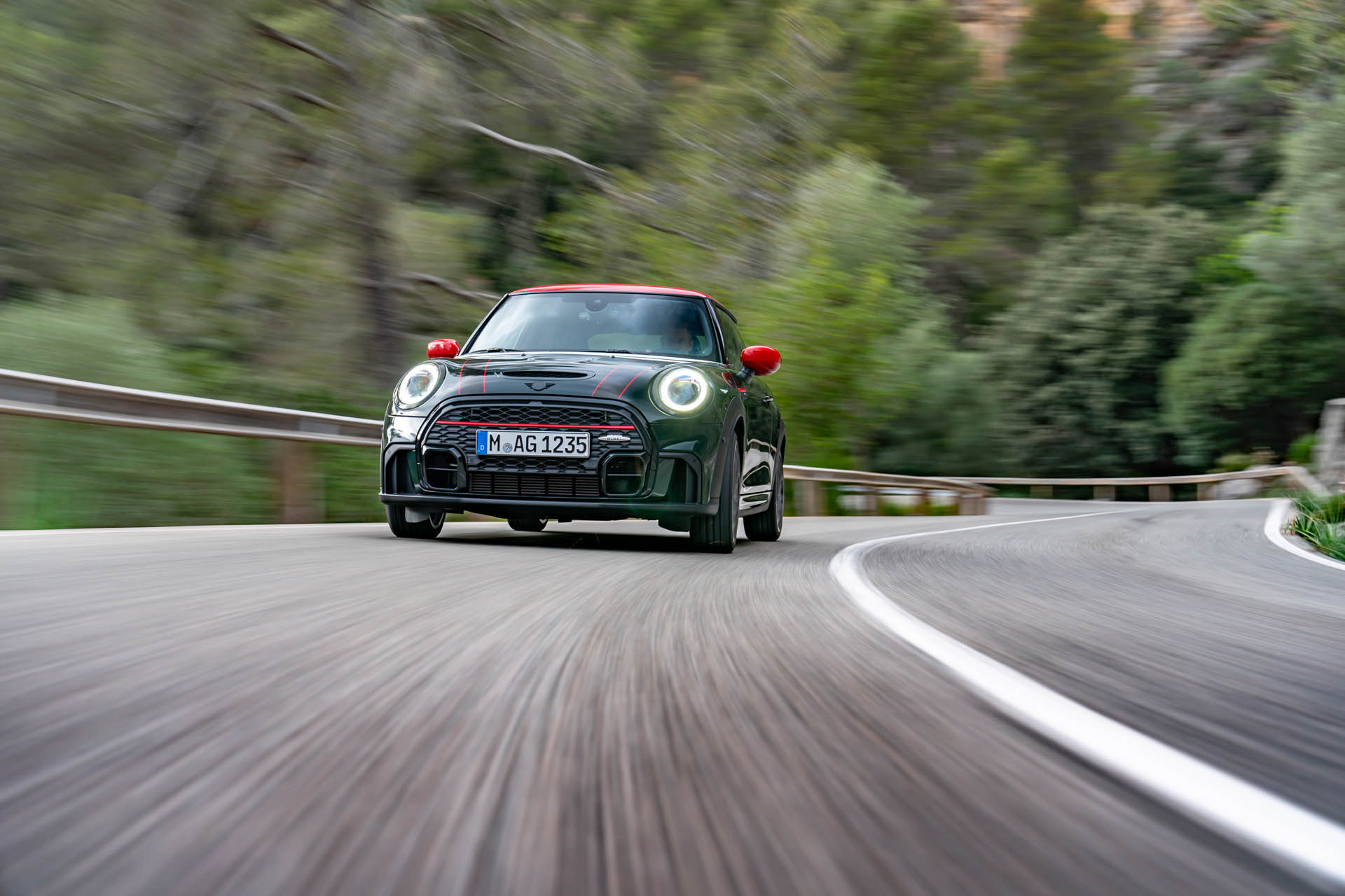 MINIJohnCooperWorks-2021h