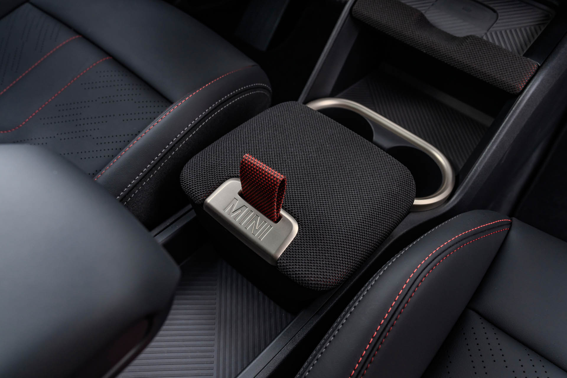 MINI John Cooper Works Countryman 2023 21