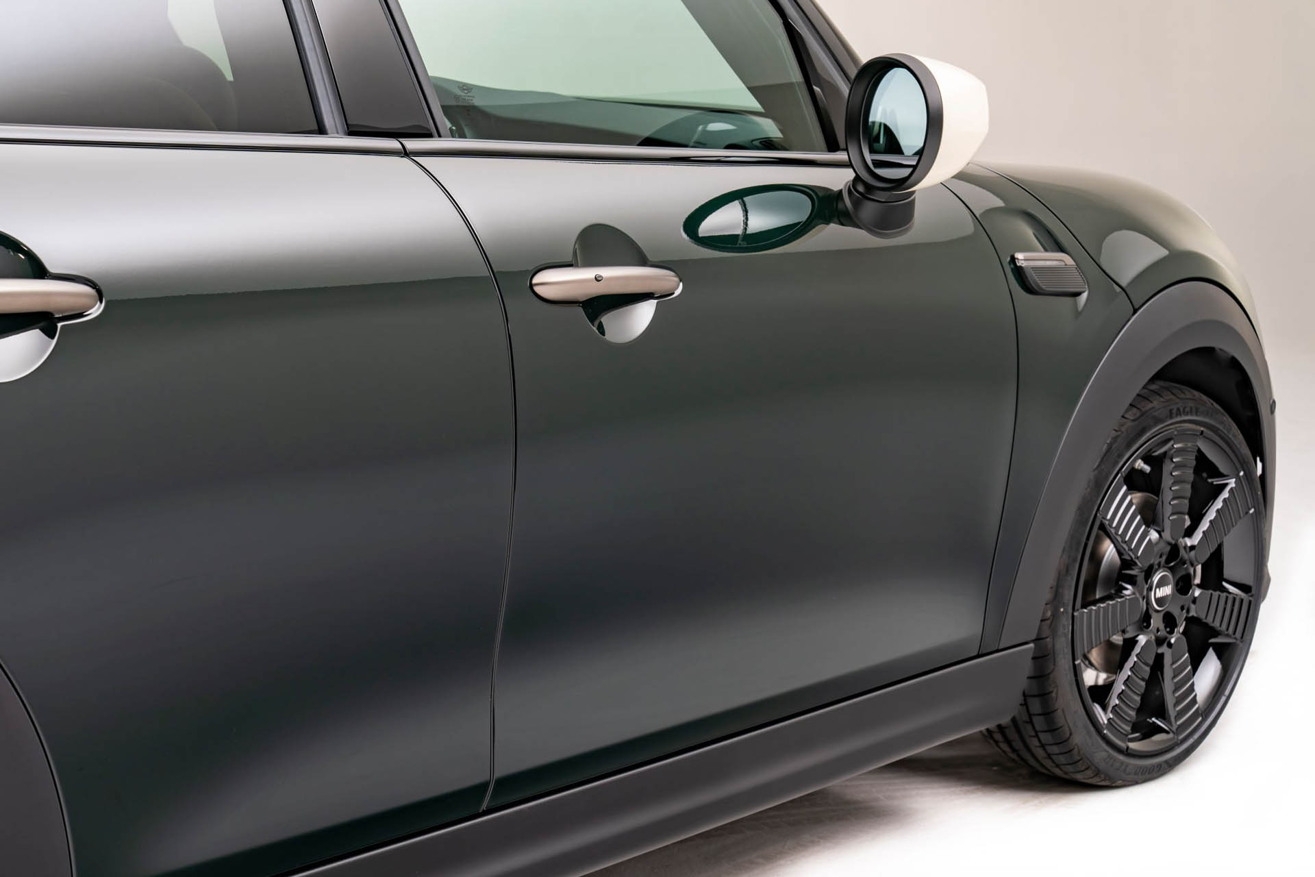 minicoopers5doorresoluteedition03