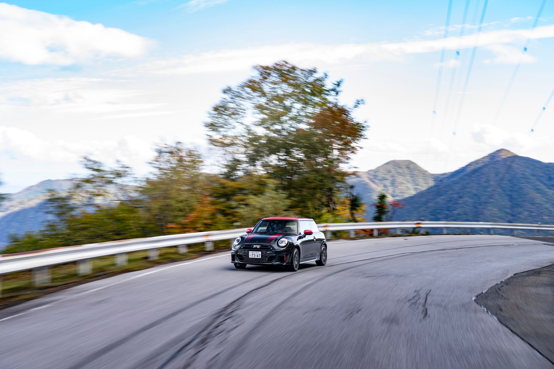 MINI John Cooper Works   Irohazaka 27