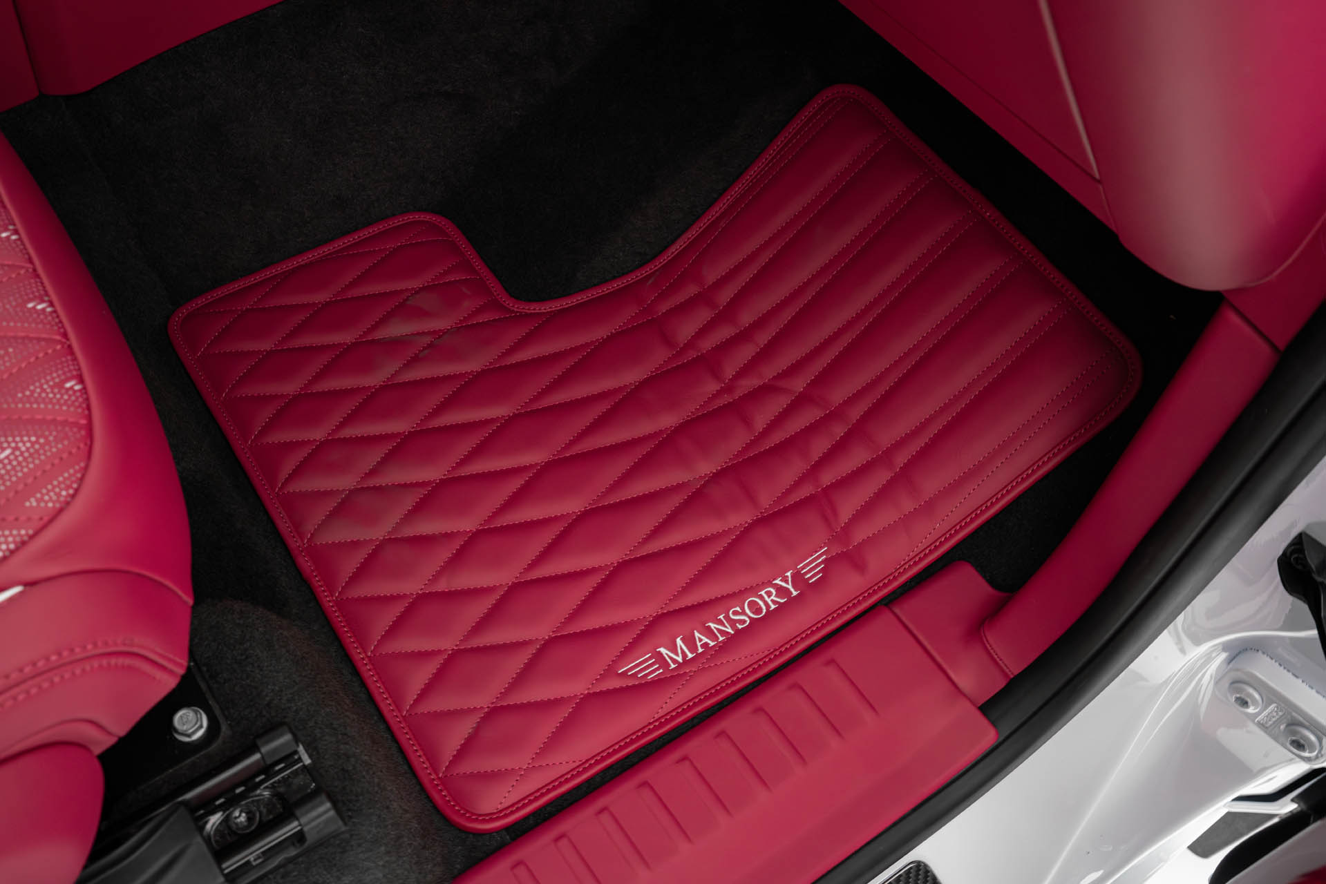 INEOS GRENADIER BY MANSORY 20