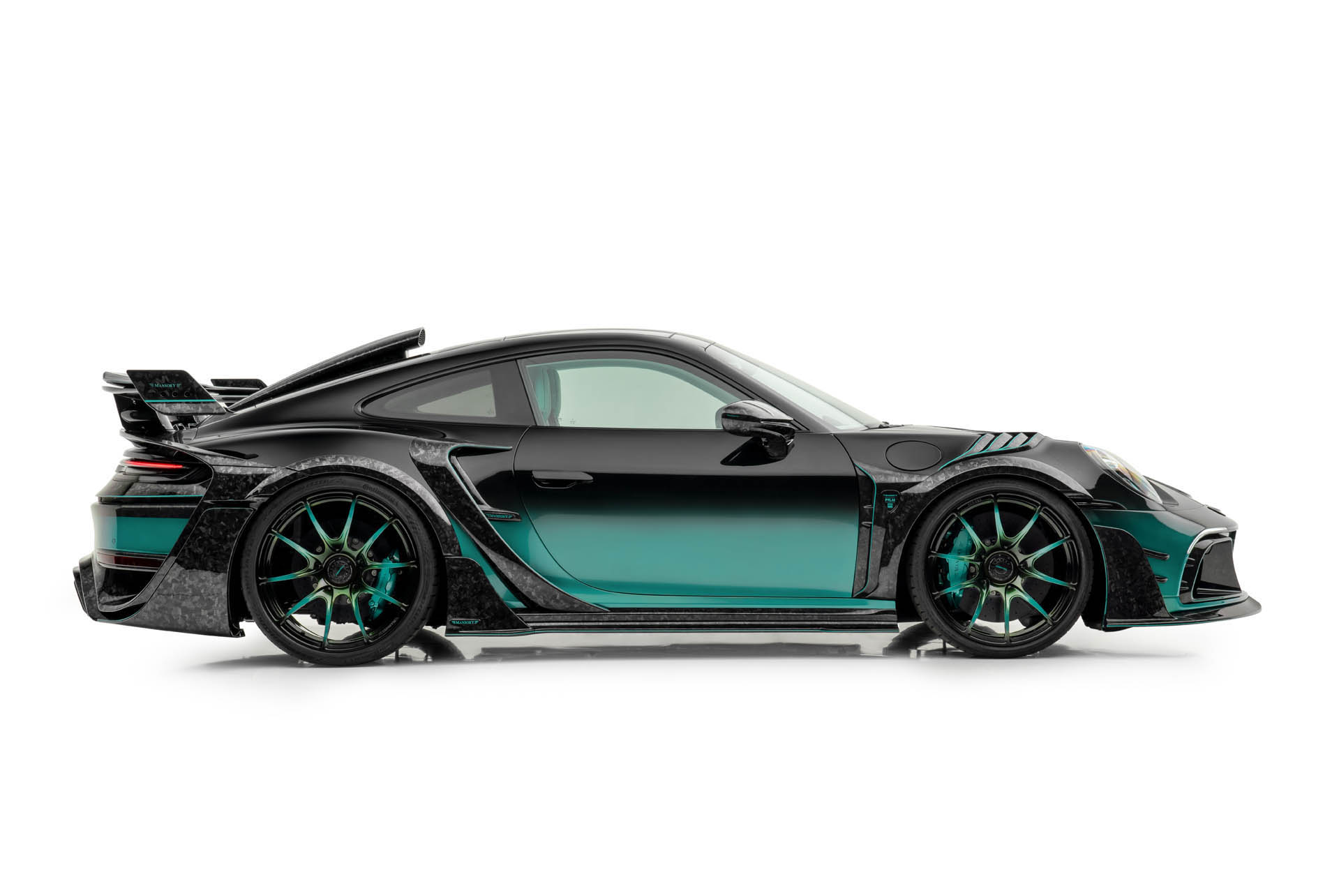 MANSORY P9LM EVO900-12