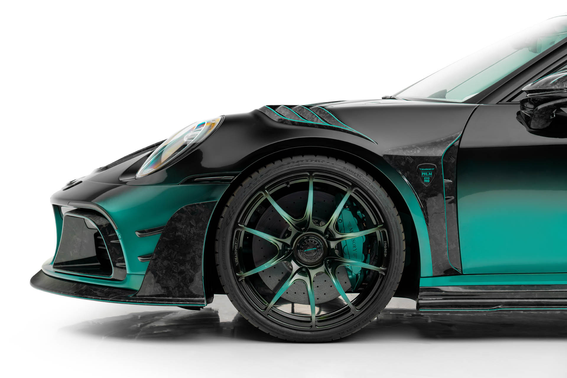MANSORY P9LM EVO900-19
