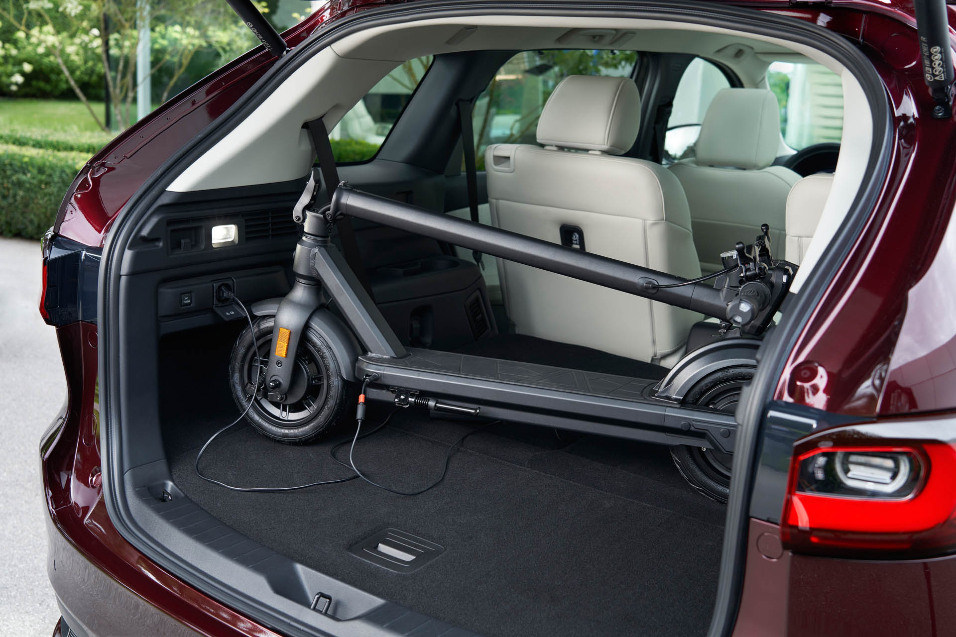 2024 mazda cx-80 ar int 20 highres