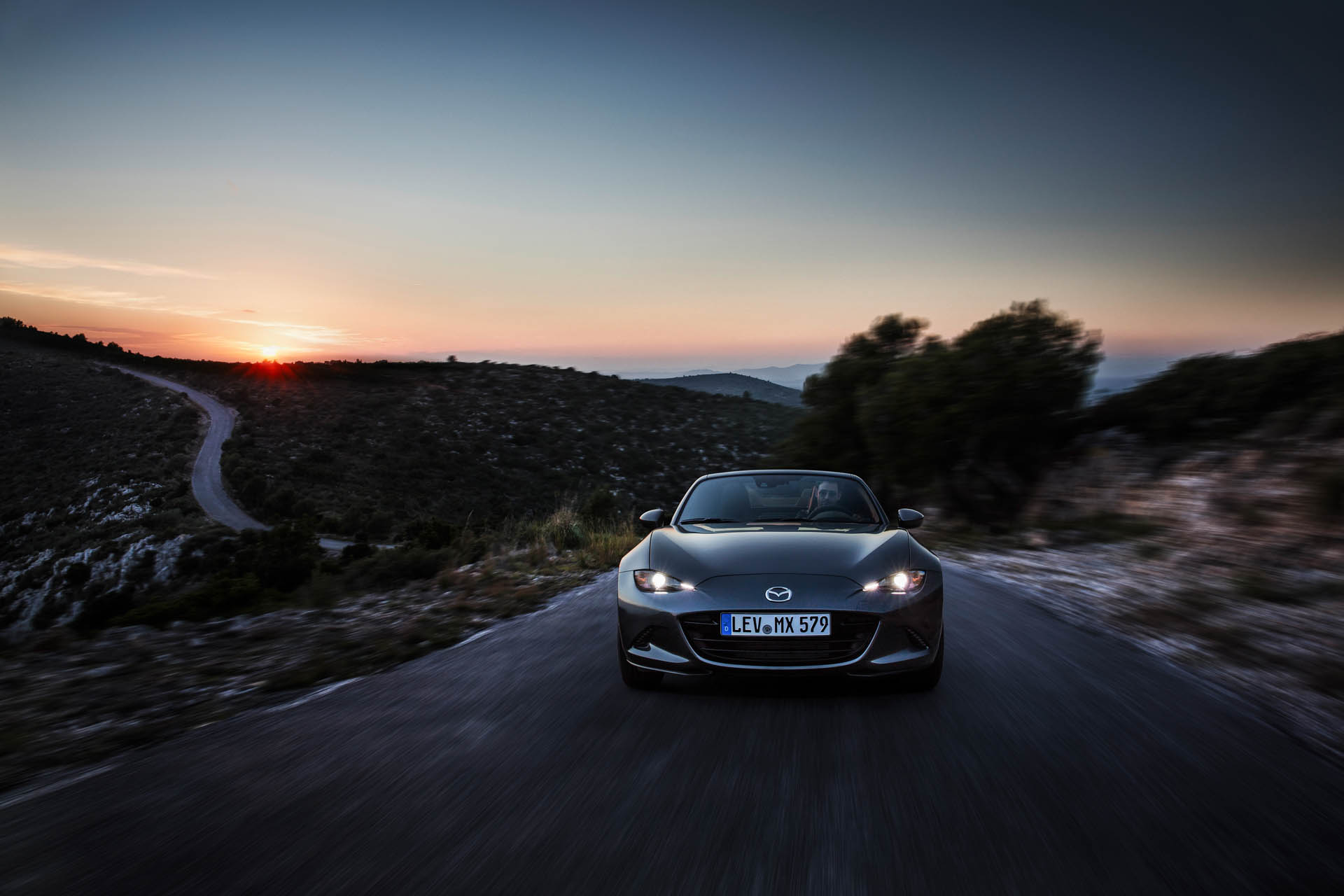 2017 MX5 RF Action 07 highres