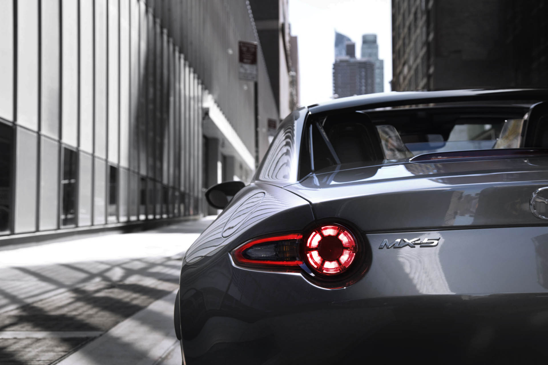 2017 MX5 RF Details 24 highres
