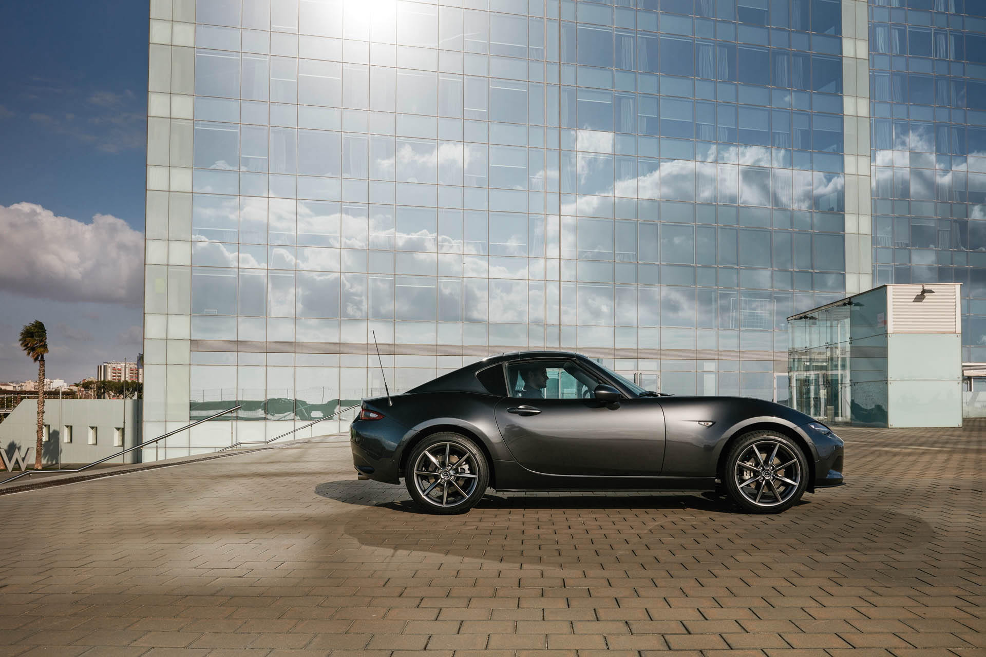 2017 MX5 RF Stills 15 highres