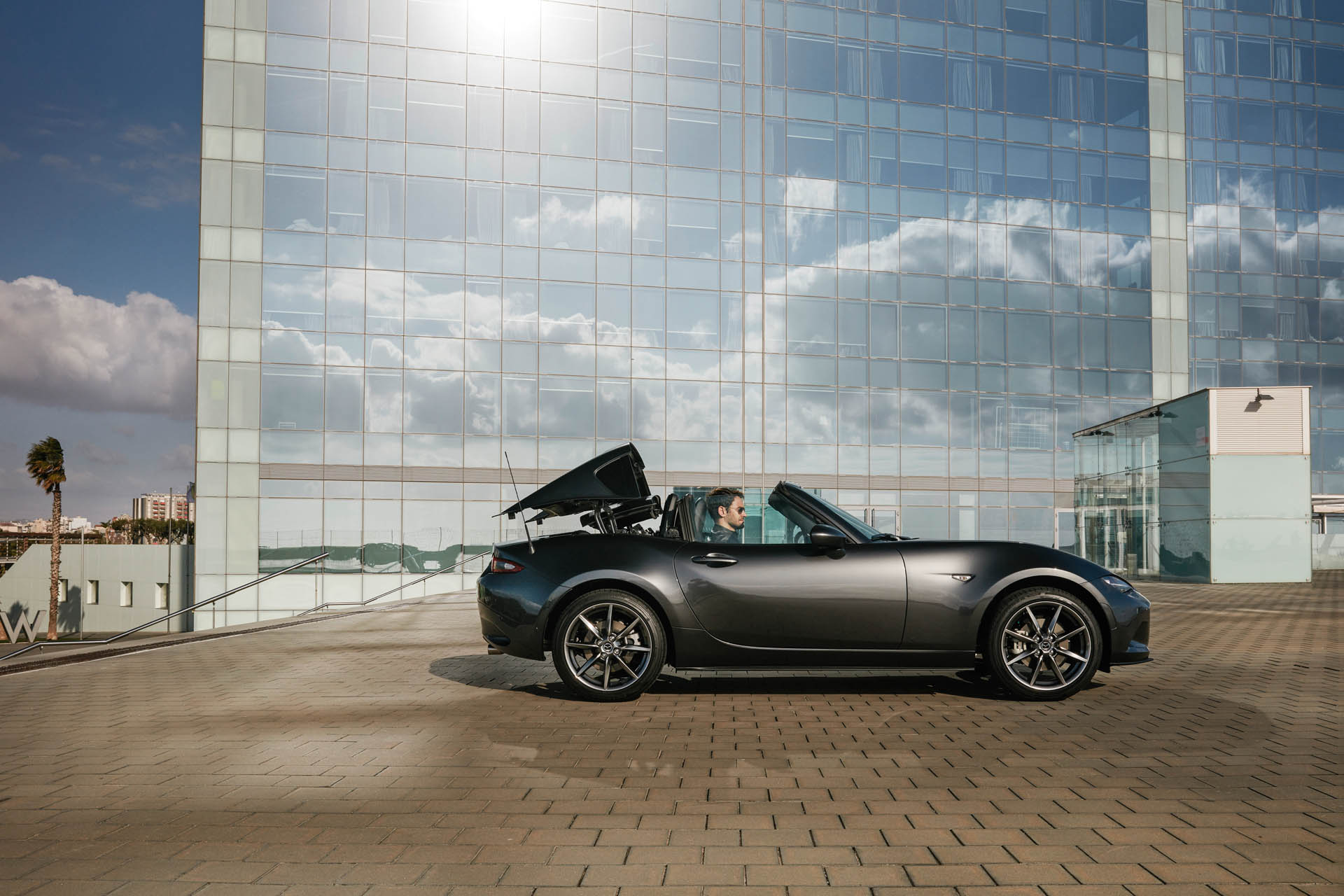 2017 MX5 RF Stills 18 highres