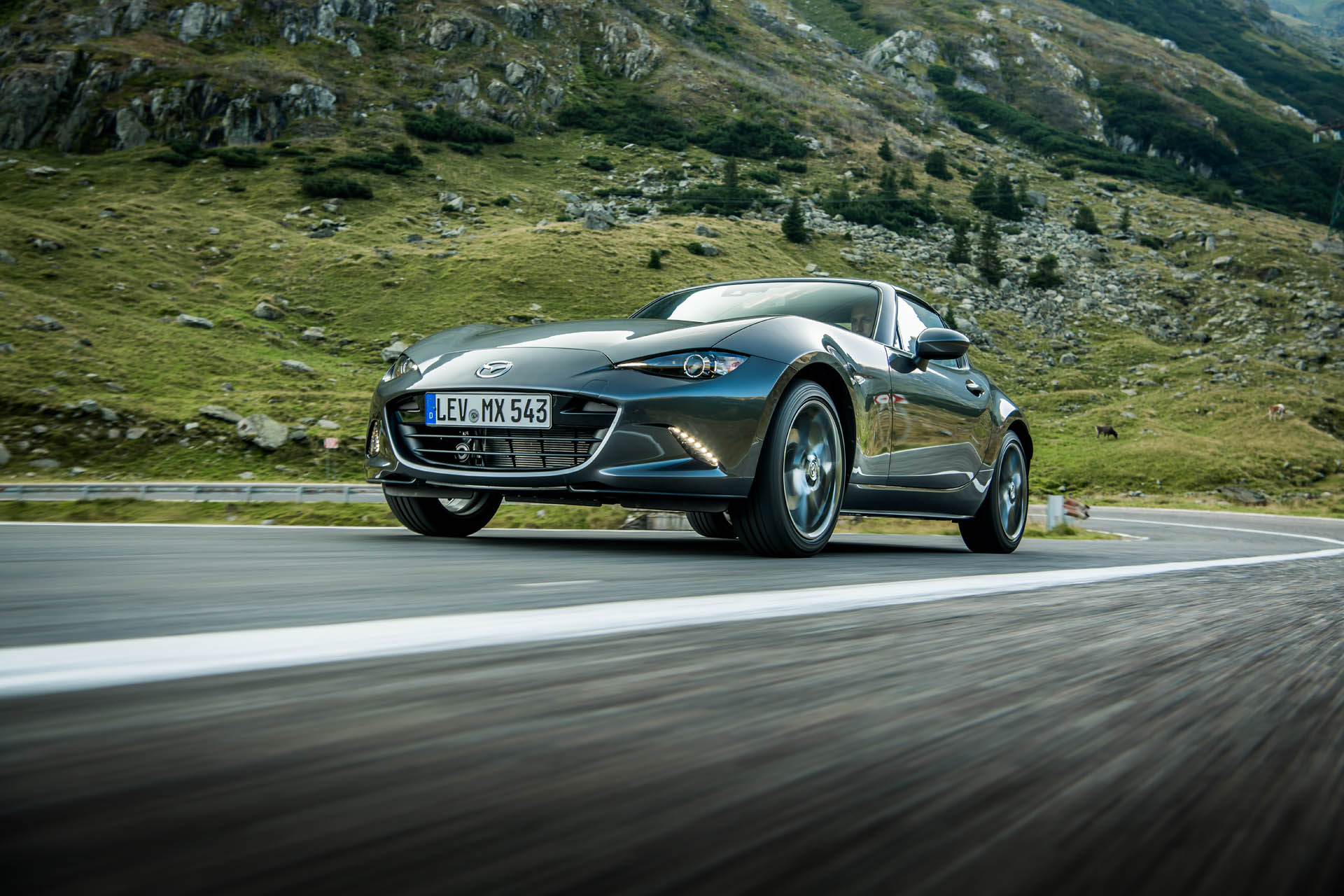 2019MX-5 RF Machine-Grey-25 highres