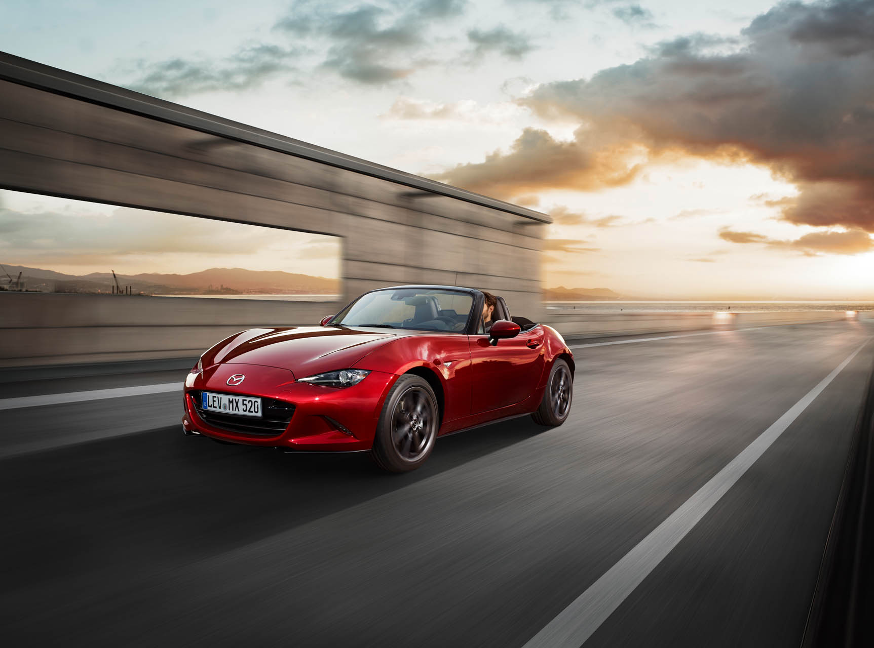 MX-5 2015 Action 01 1 highres