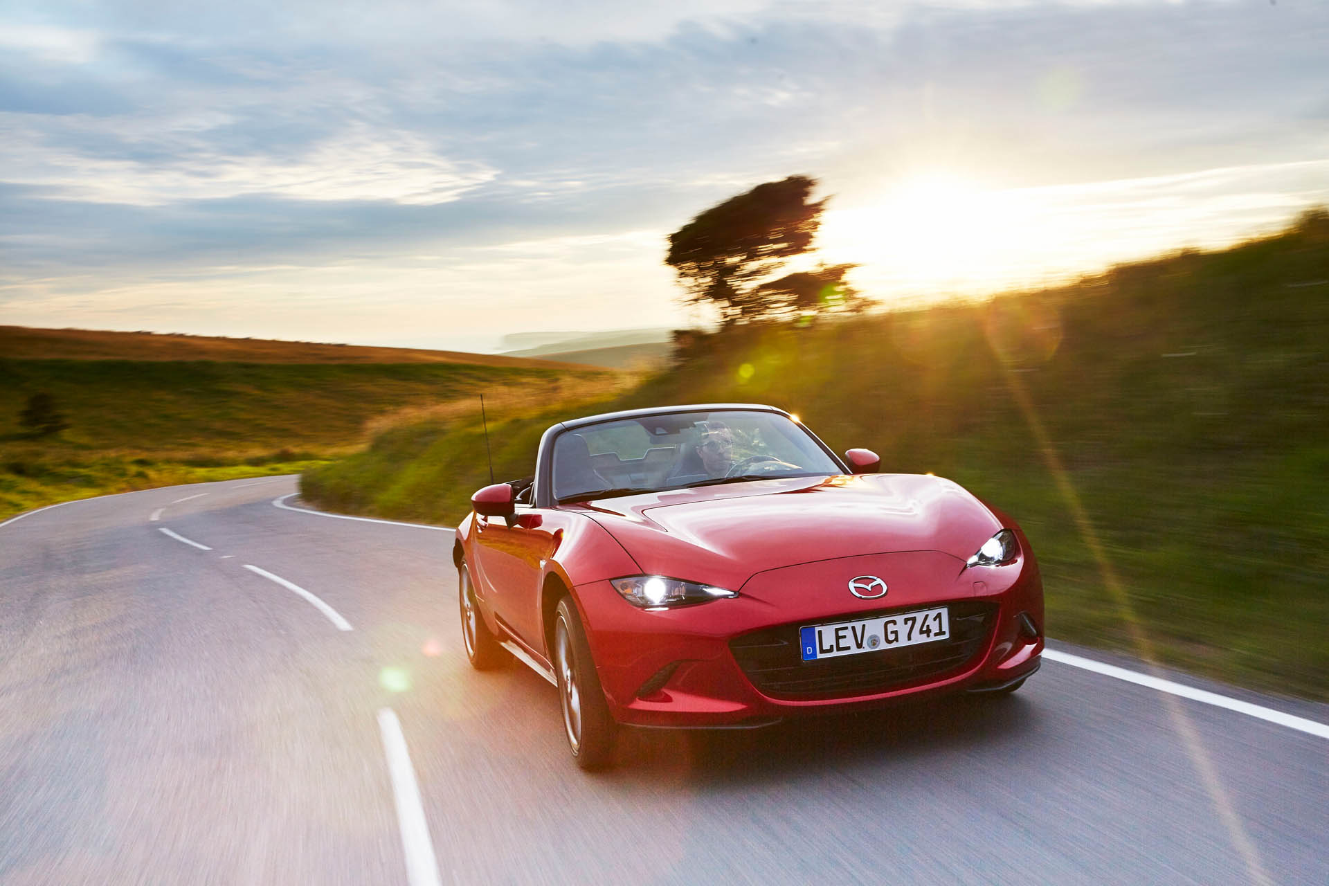 MX-5 4thGeneration Action 12 highres