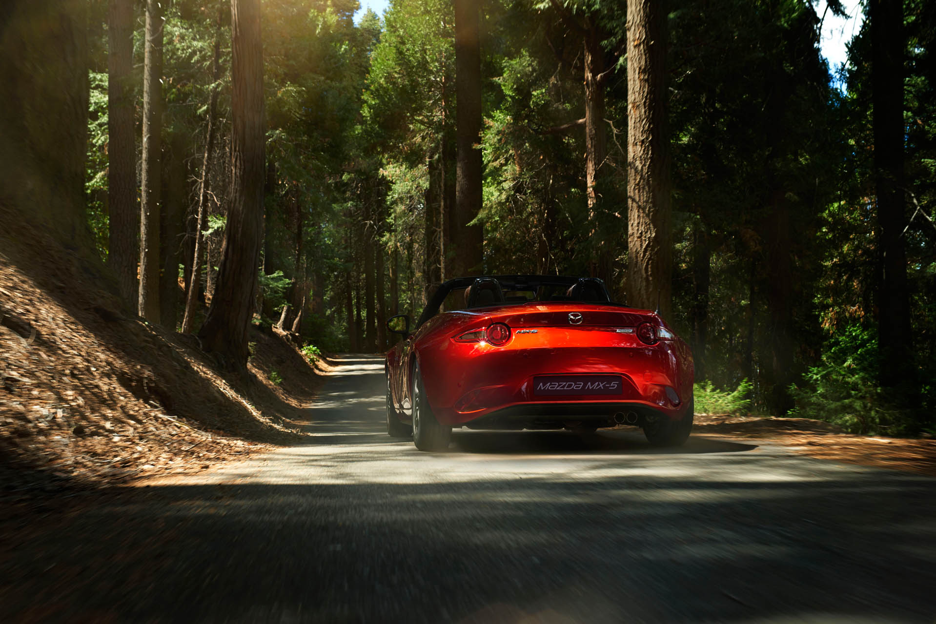MX-5 CGI Action 03 highres