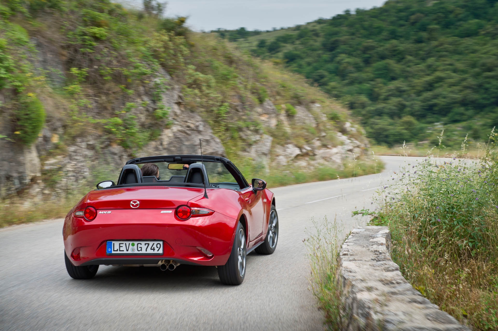 MX5 2015 SNEAK PEEK ACTION 11 highres