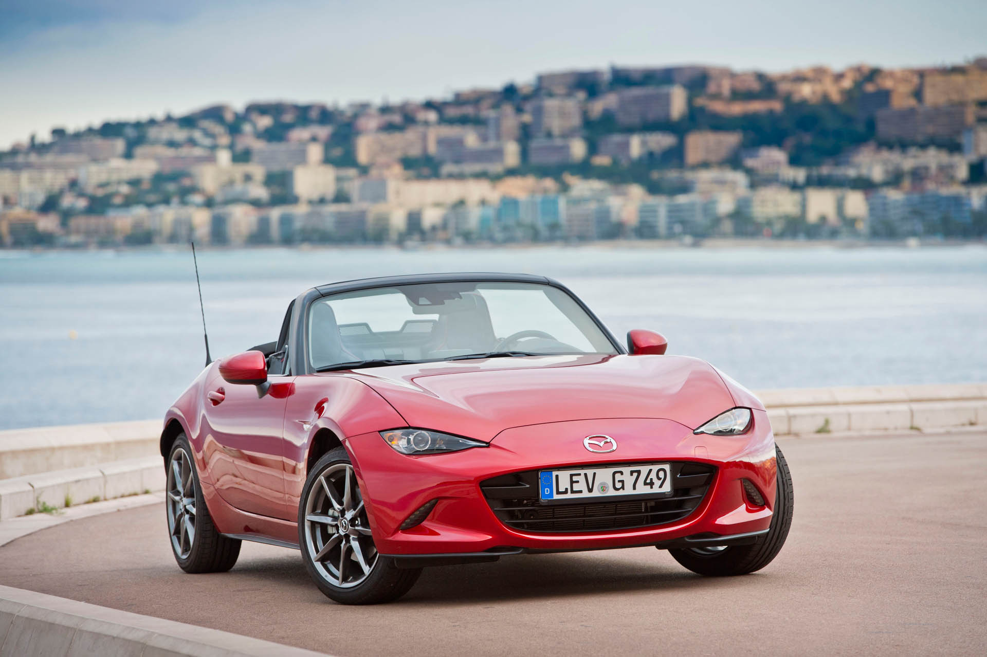 MX5 2015 SNEAK PEEK STILL 11 highres