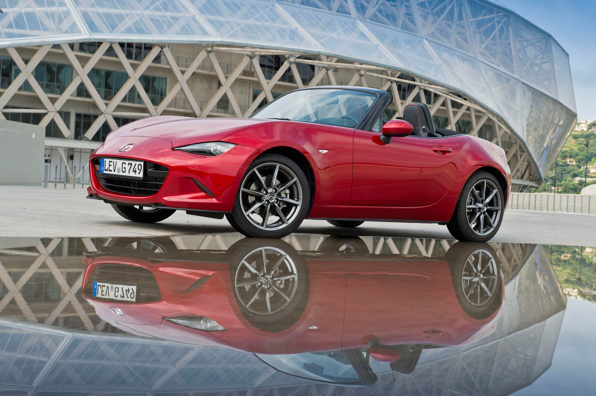 MX5 2015 SNEAK PEEK STILL 22 highres