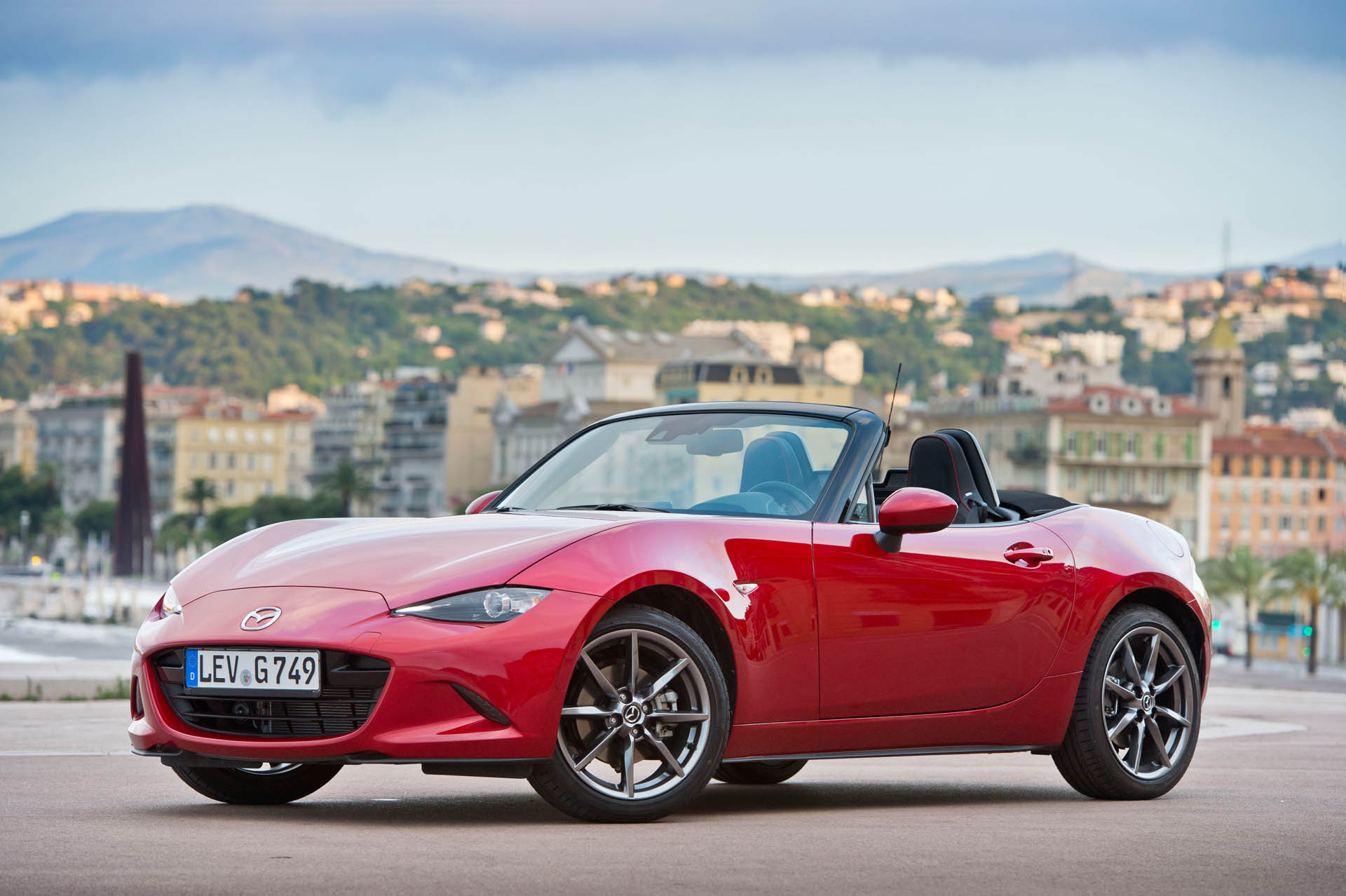 MX5 2015 SNEAK PEEK STILL 9 highres