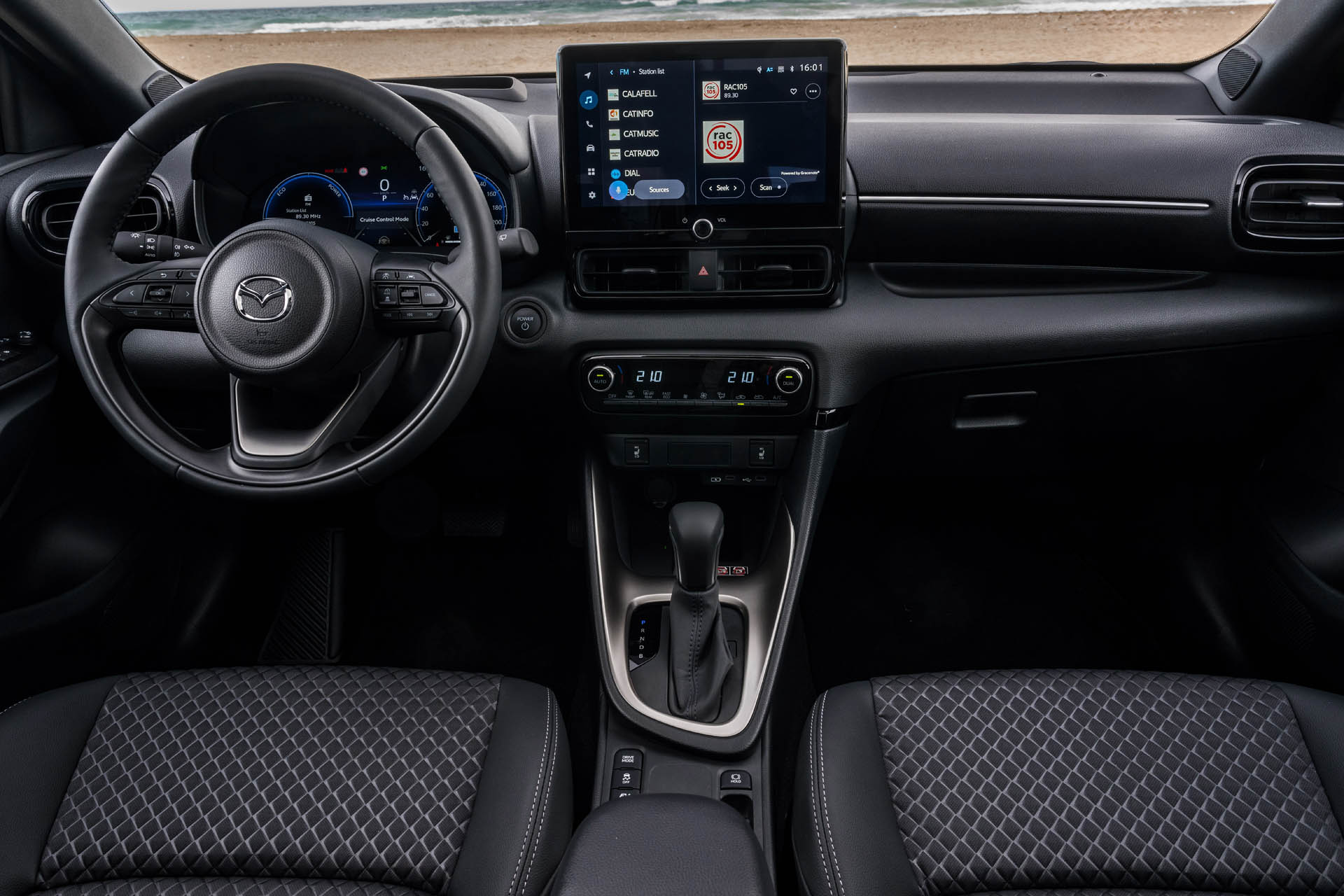2024 mazda2 hybrid 21
