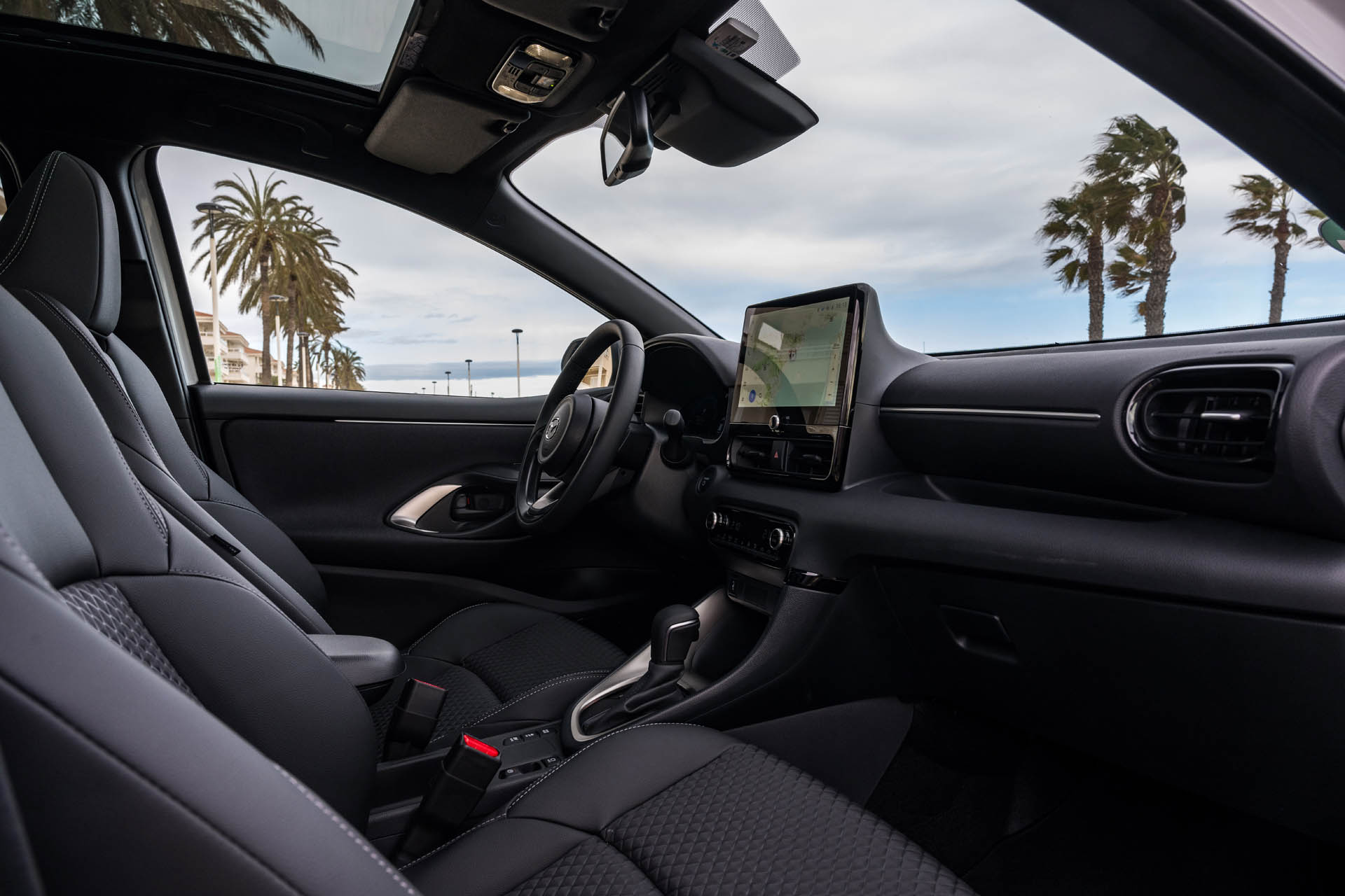 2024 mazda2 hybrid 25
