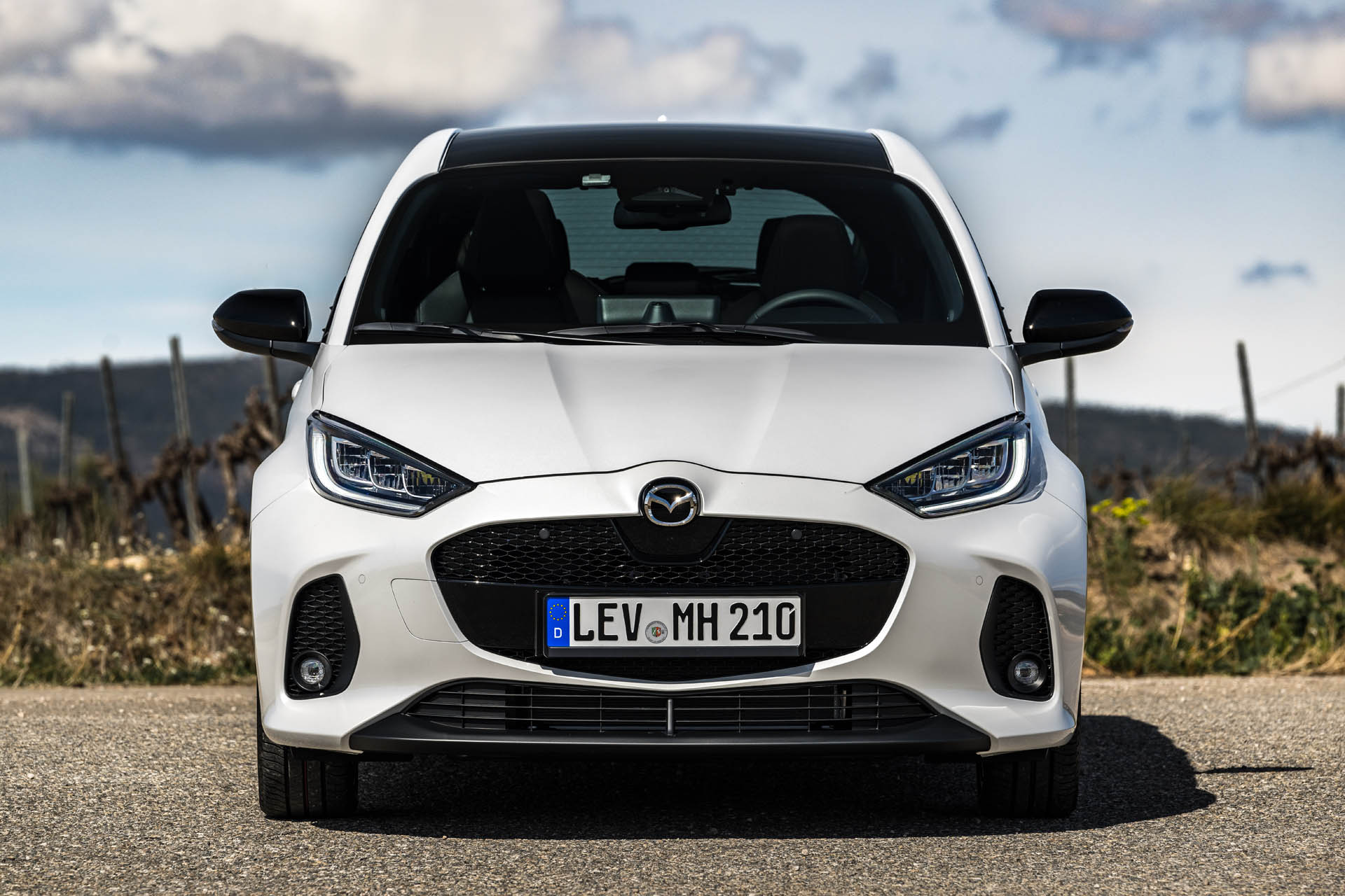2024 mazda2 hybrid 27