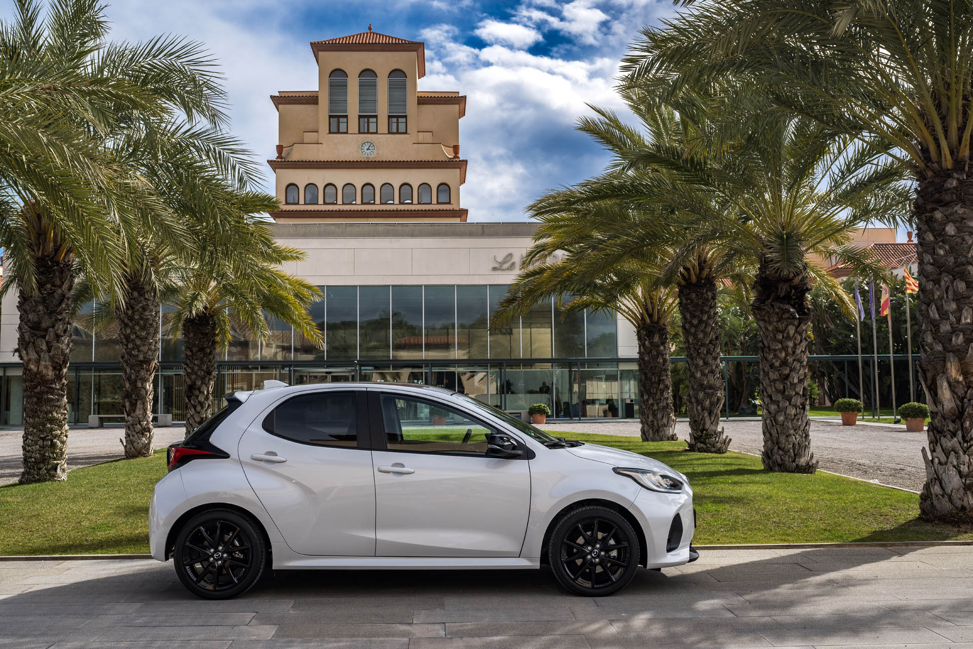 2024 mazda2 hybrid 29