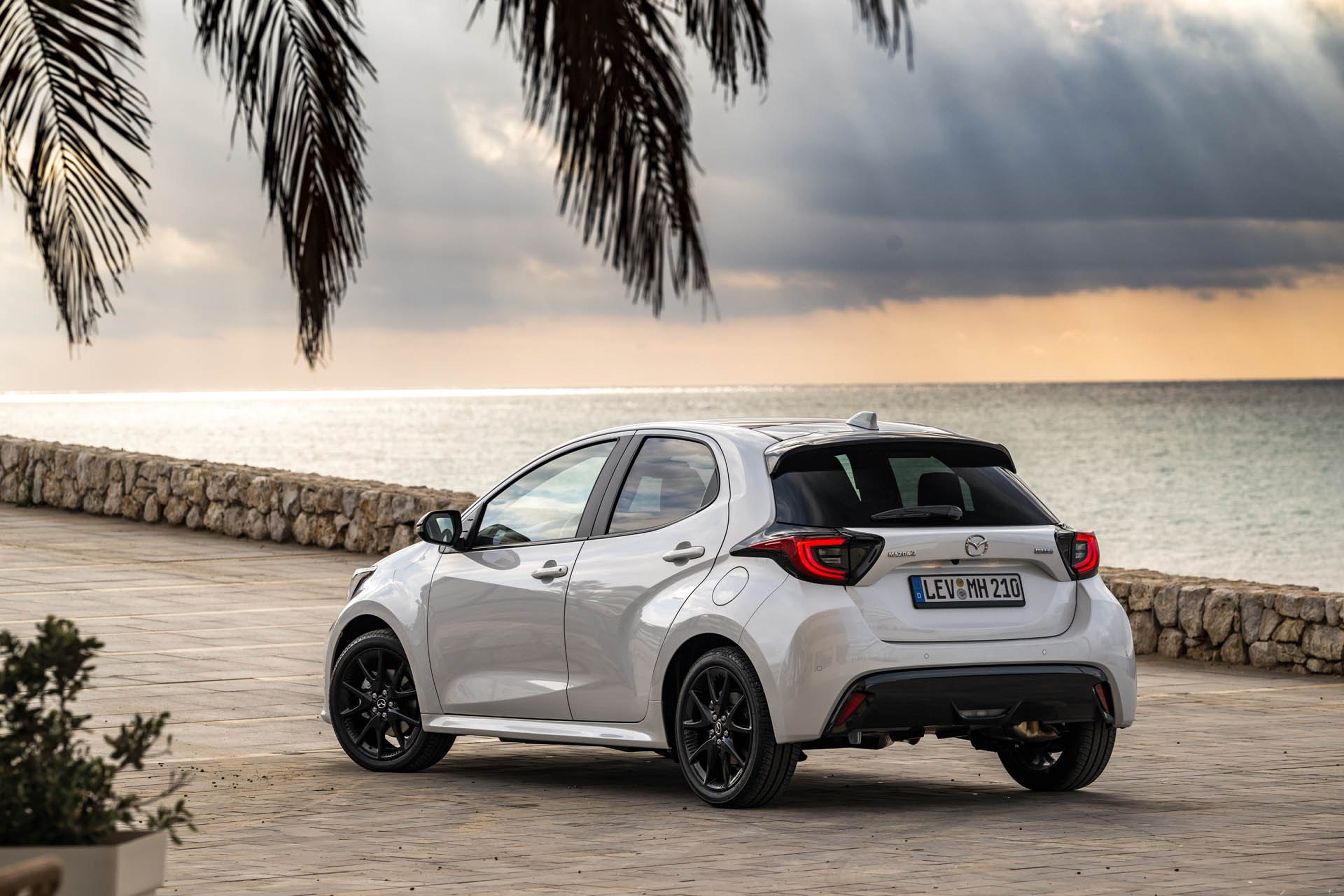 2024 mazda2 hybrid 44