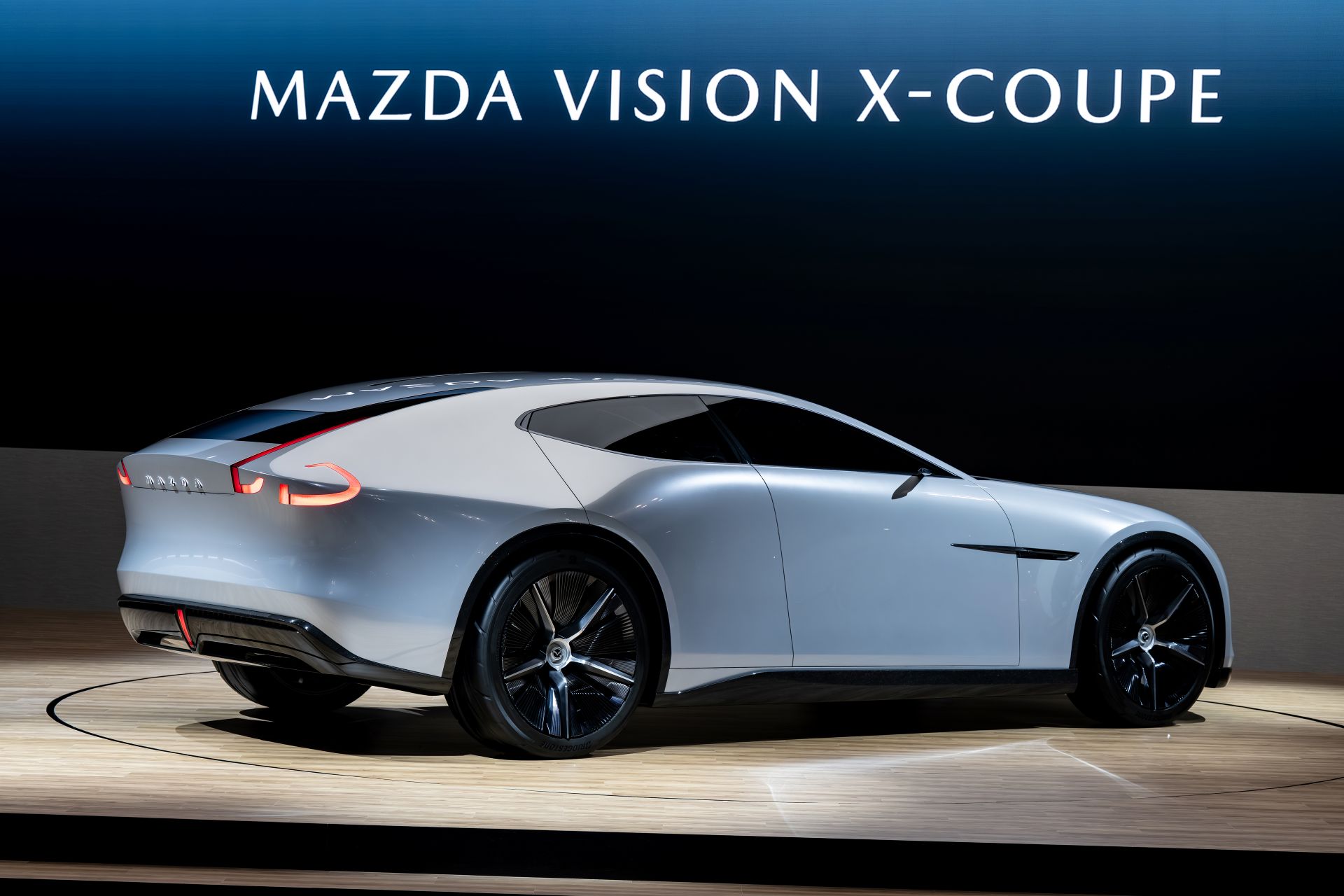 MAZDA VISION X-COUPE 14