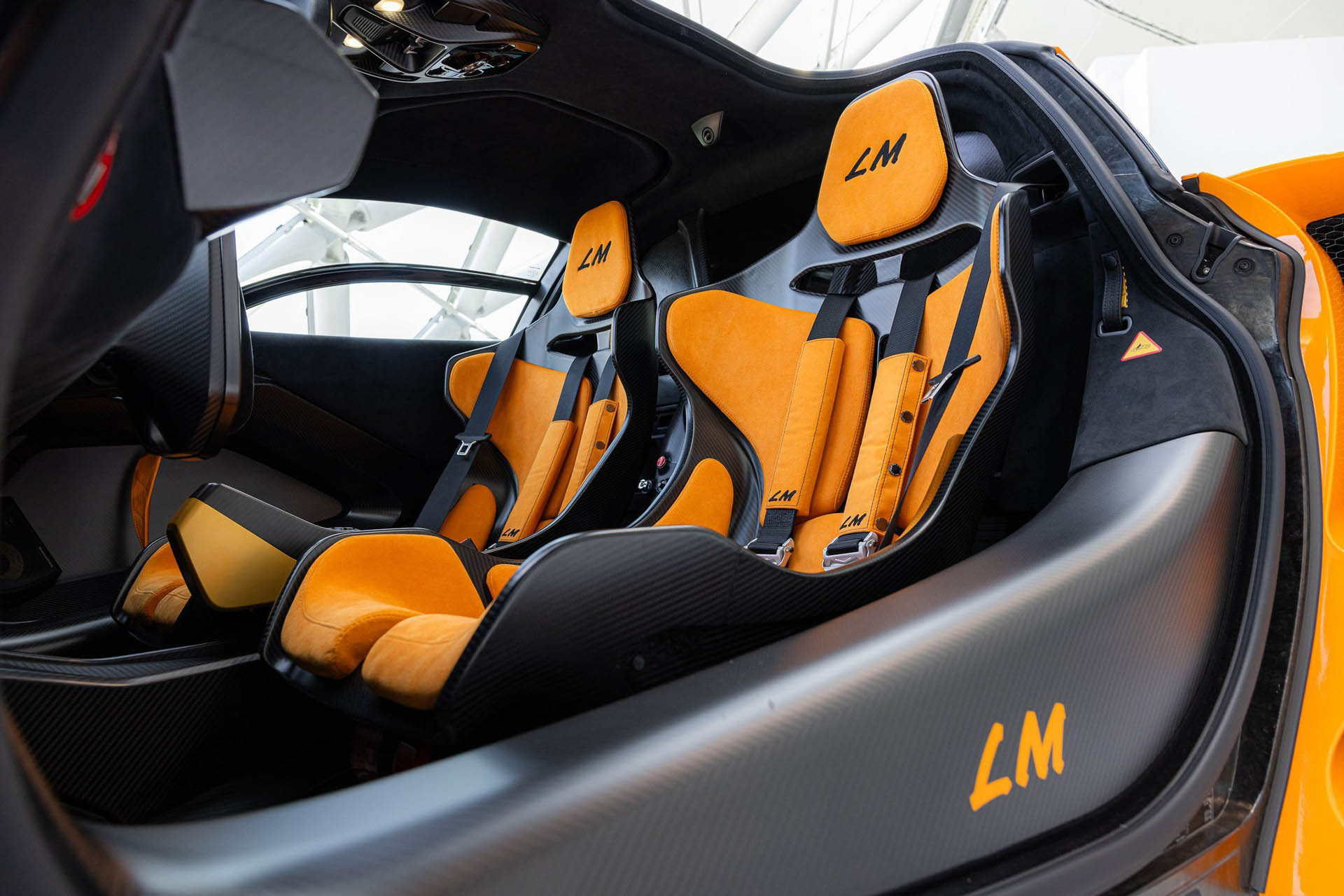 mclaren senna 02
