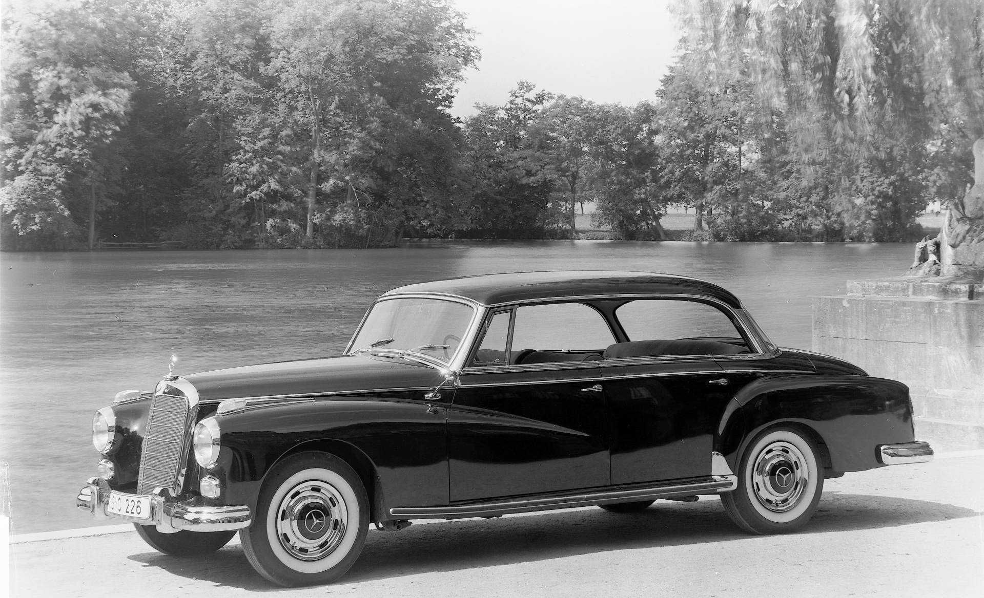mercedes benz 300 adenauer 25