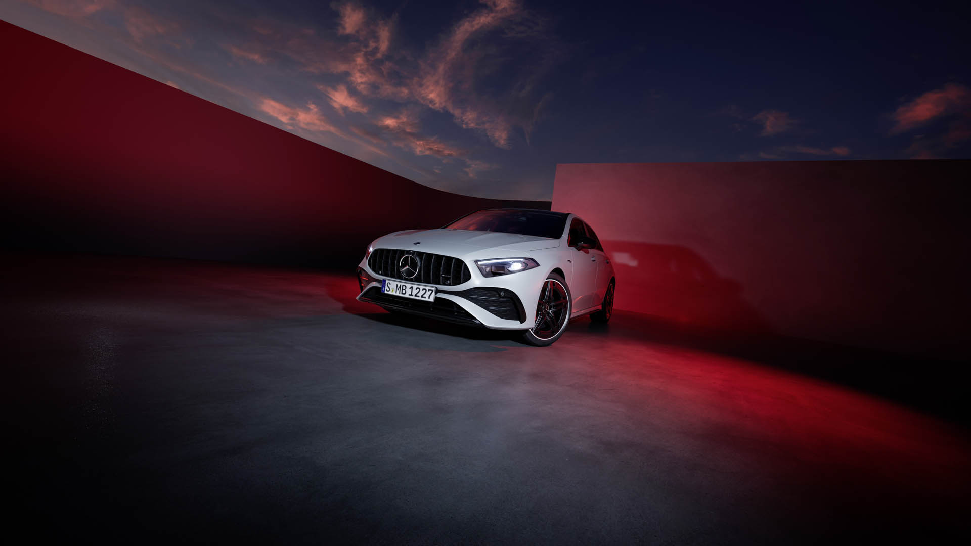 mercedesbenzaosztaly2022k