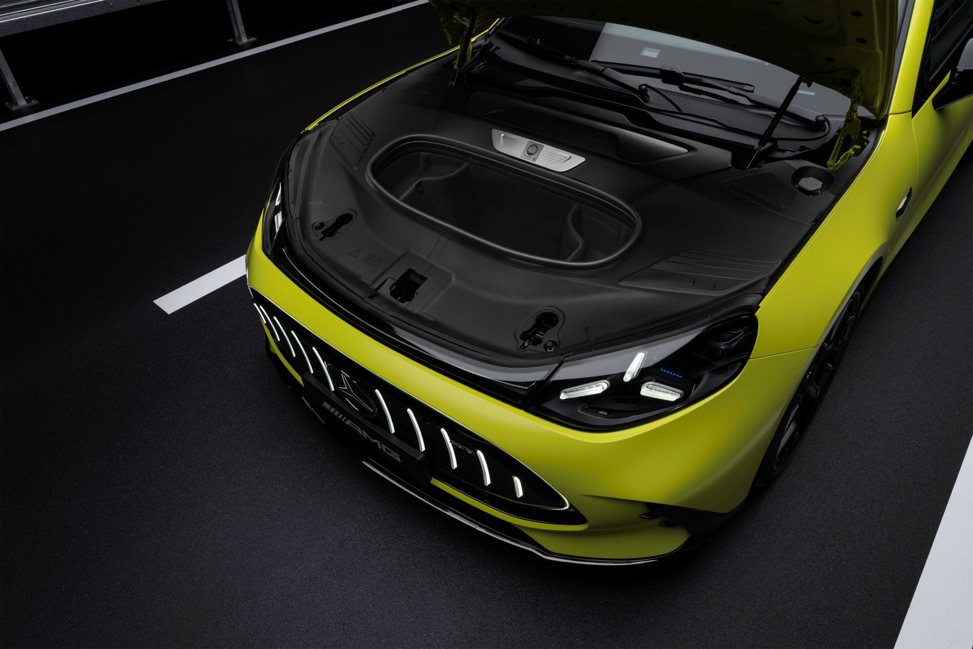 mercedes-amg gt4 door coupe 2026 11