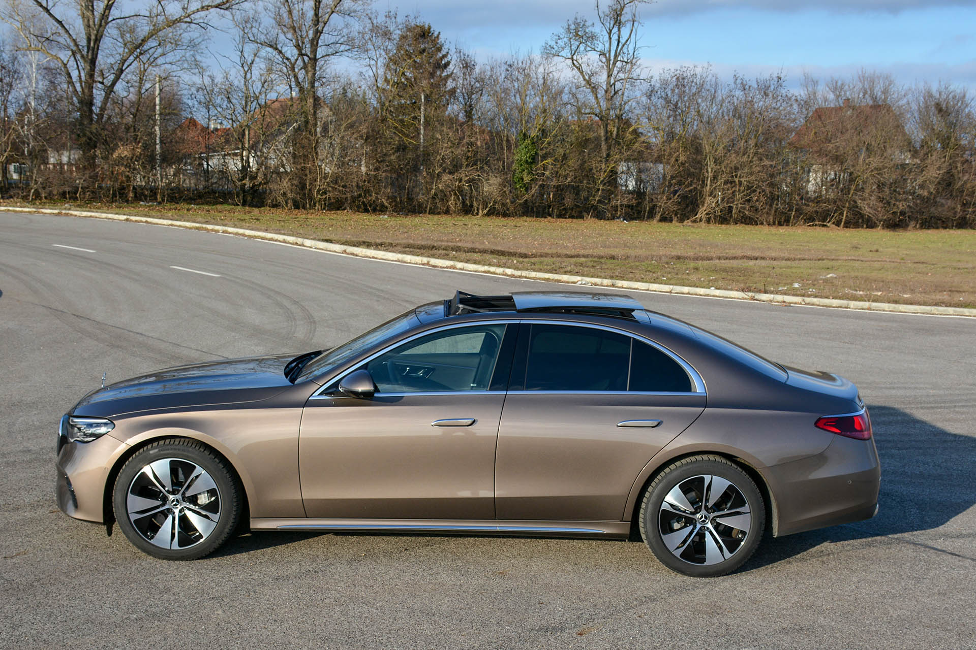 Mercedes-Benz E220d Exclusive 2024 17