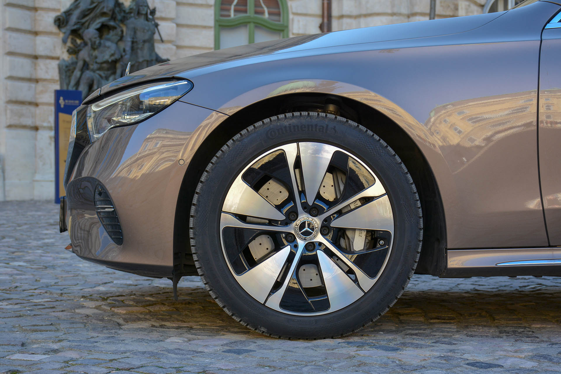 Mercedes-Benz E220d Exclusive 2024 20