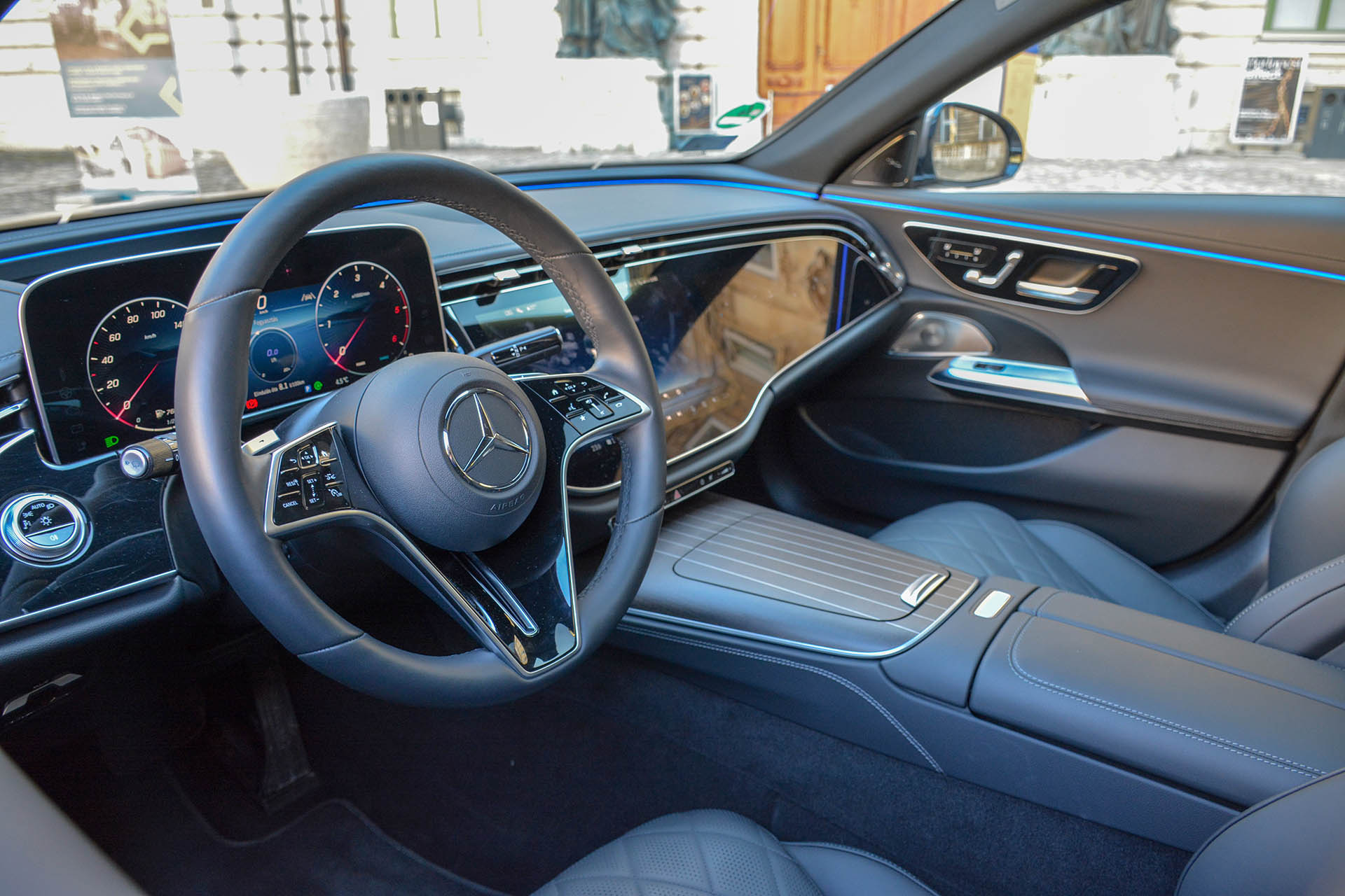 Mercedes-Benz E220d Exclusive 2024 21