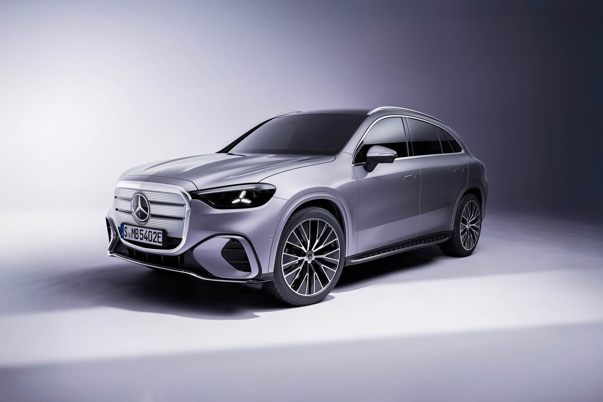 Mercedes-Benz GLCwith EQ tech 2025 28