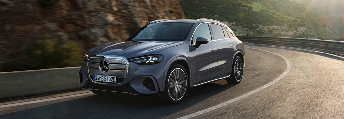 Mercedes-Benz GLCwith EQ tech 2025 nyito