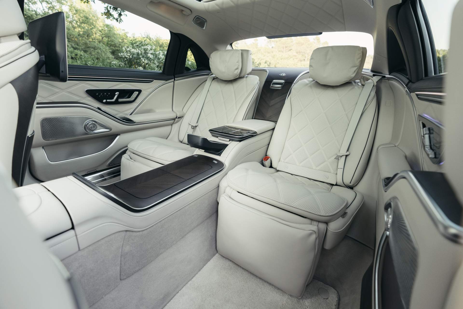 mercedes-maybach s-class 2026 24