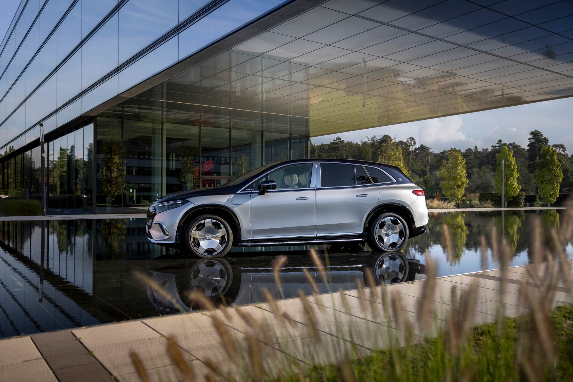 Mercedes-Maybach EQS SUV 15
