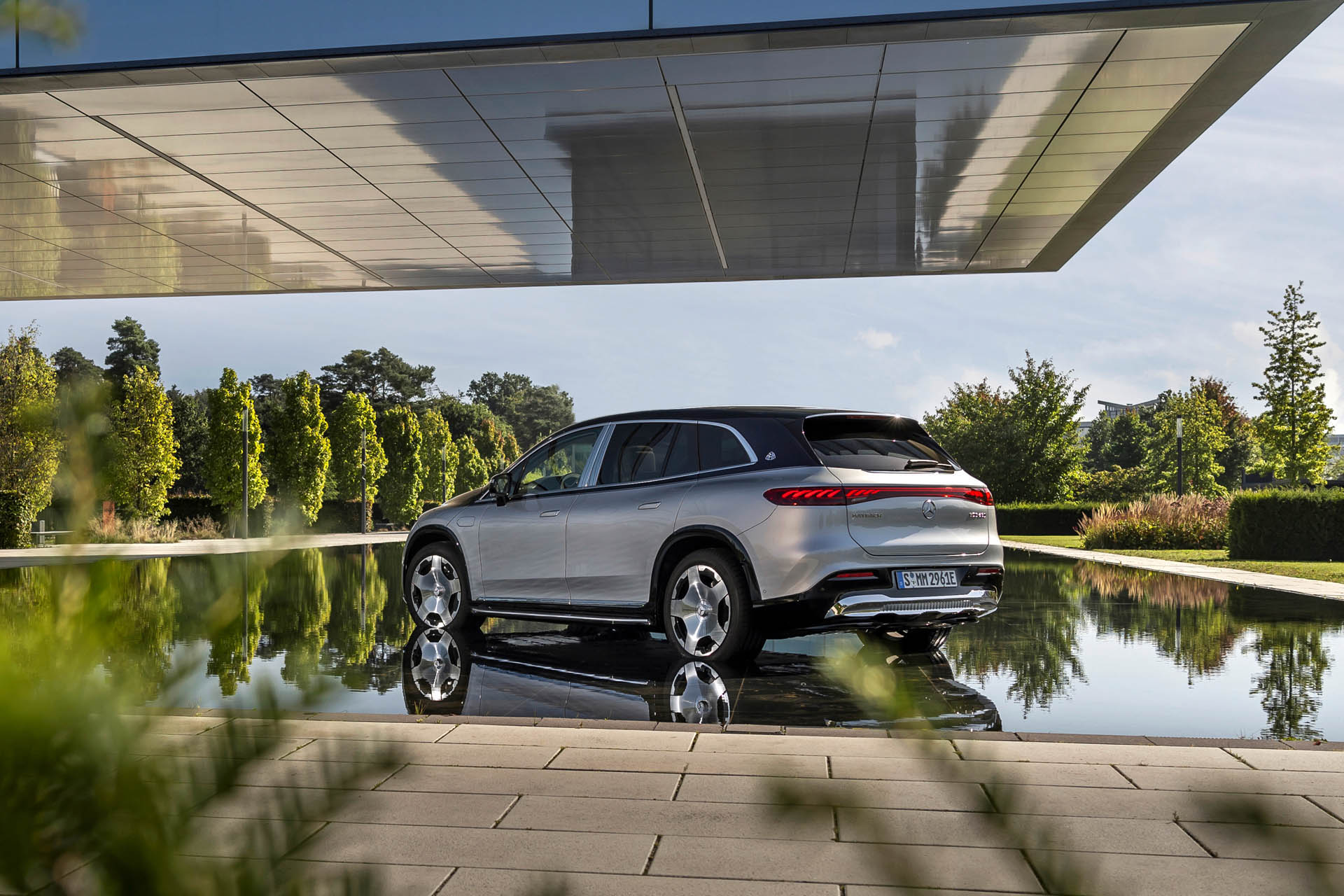 Mercedes-Maybach EQS SUV 19