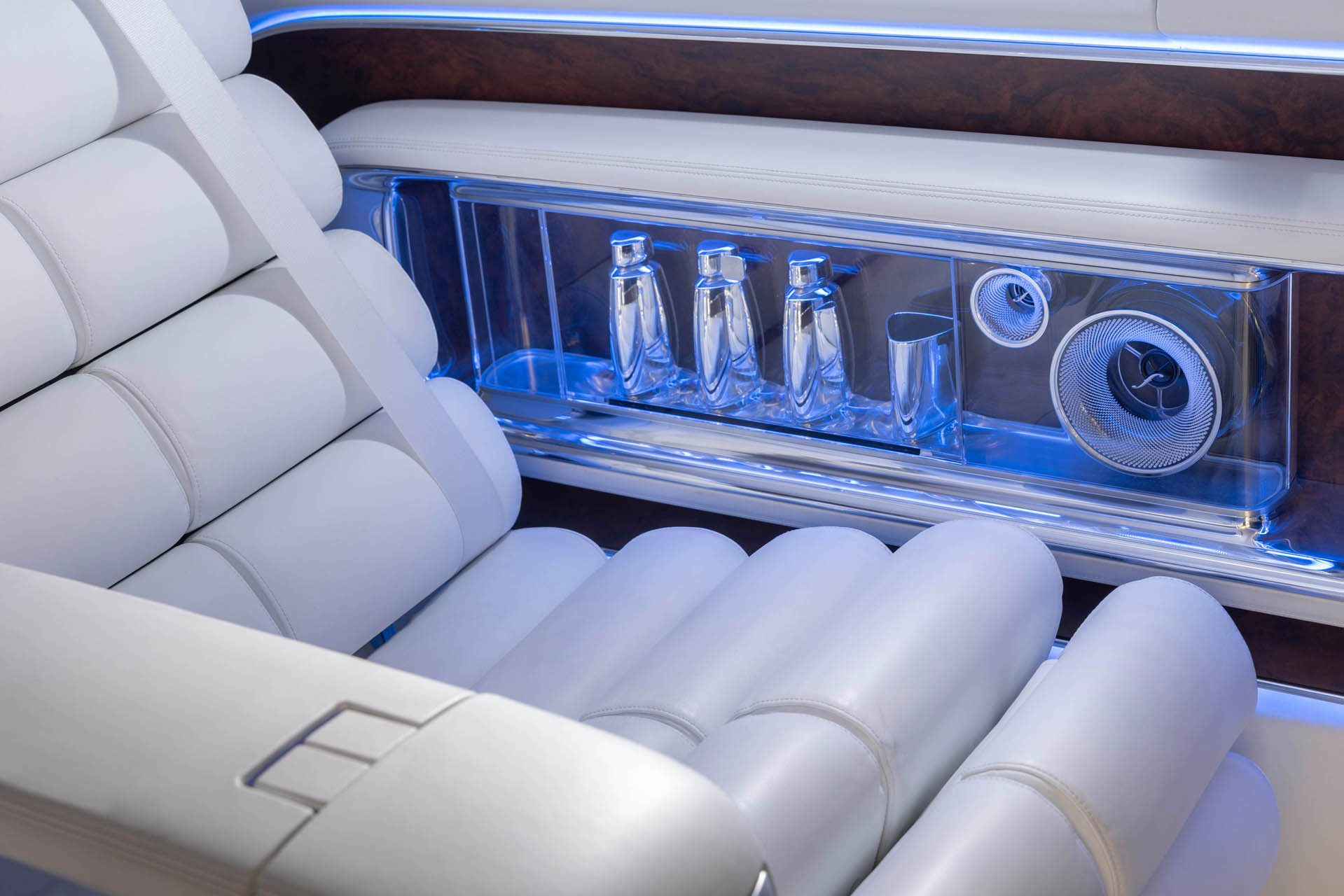 Mercedes Vision V in California 40