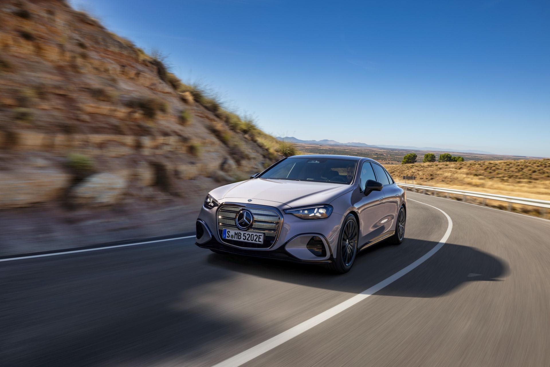 Mercedes-Benz electric C-Class 2026 04