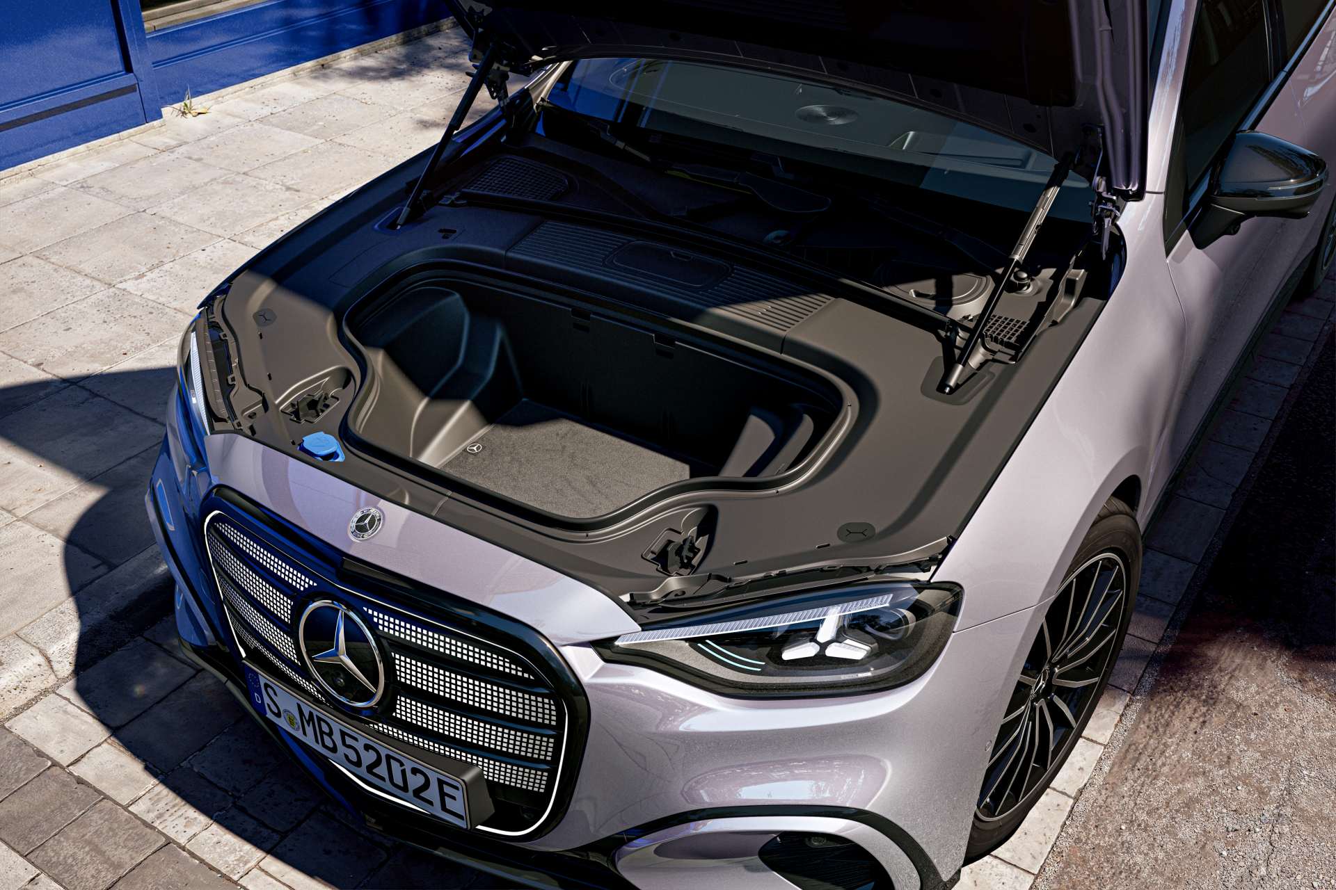 Mercedes-Benz electric C-Class 2026 10