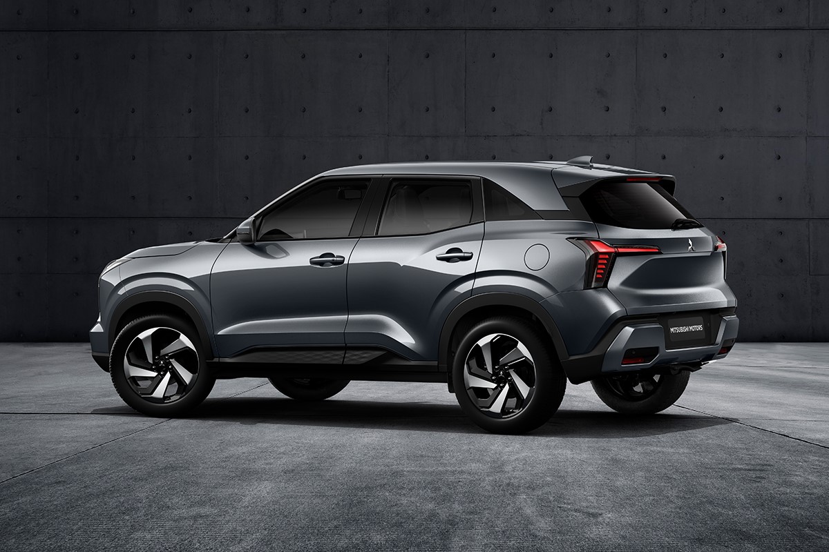 Mitsubishi Xforce 06